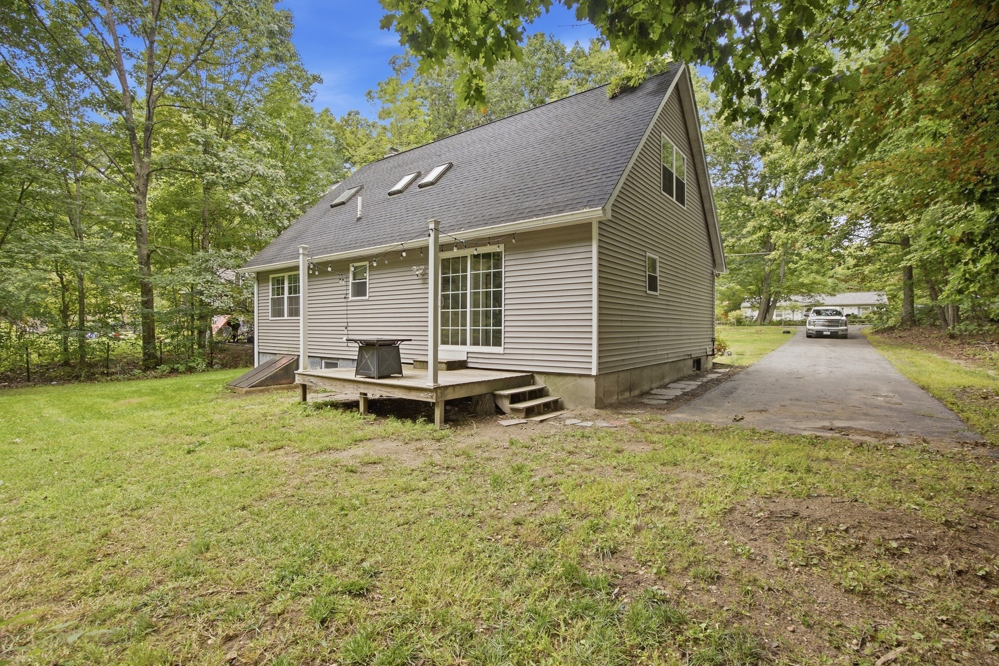 main property photo 27