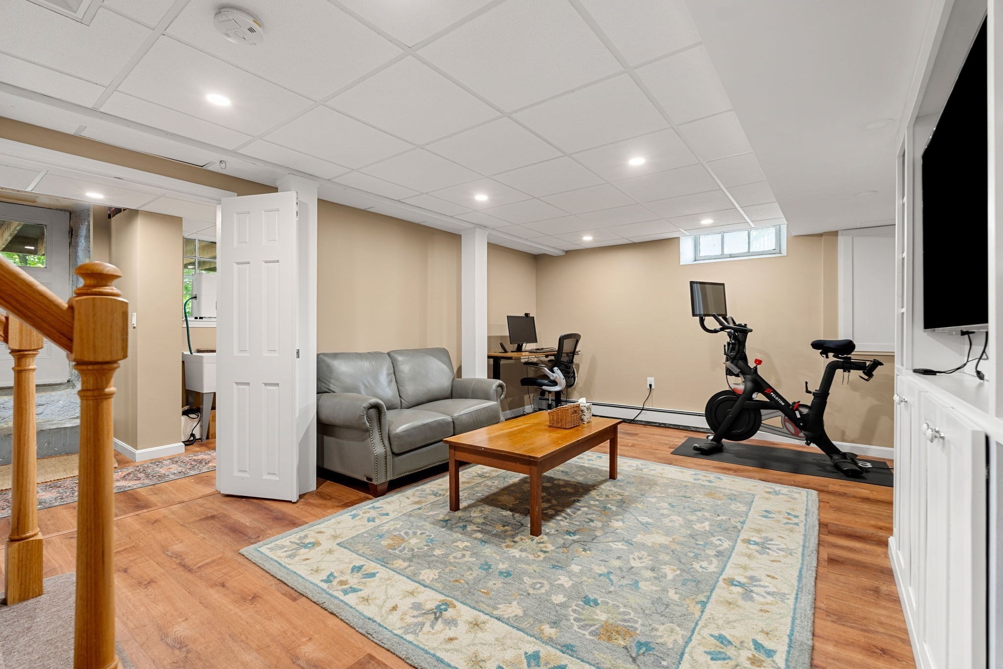 main property photo 16