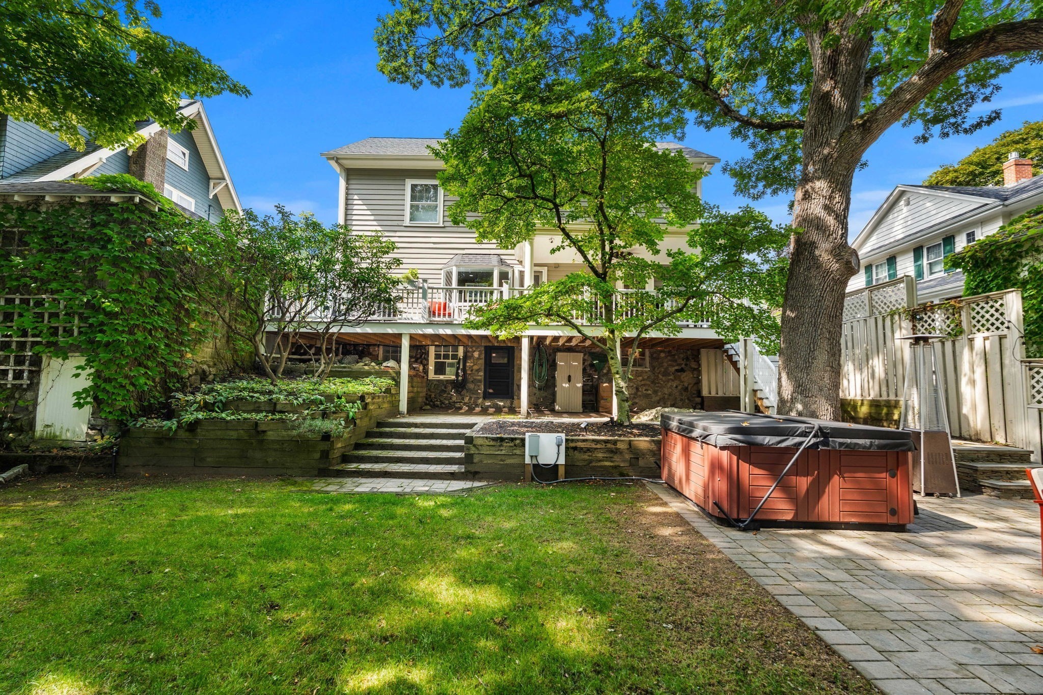 main property photo 37
