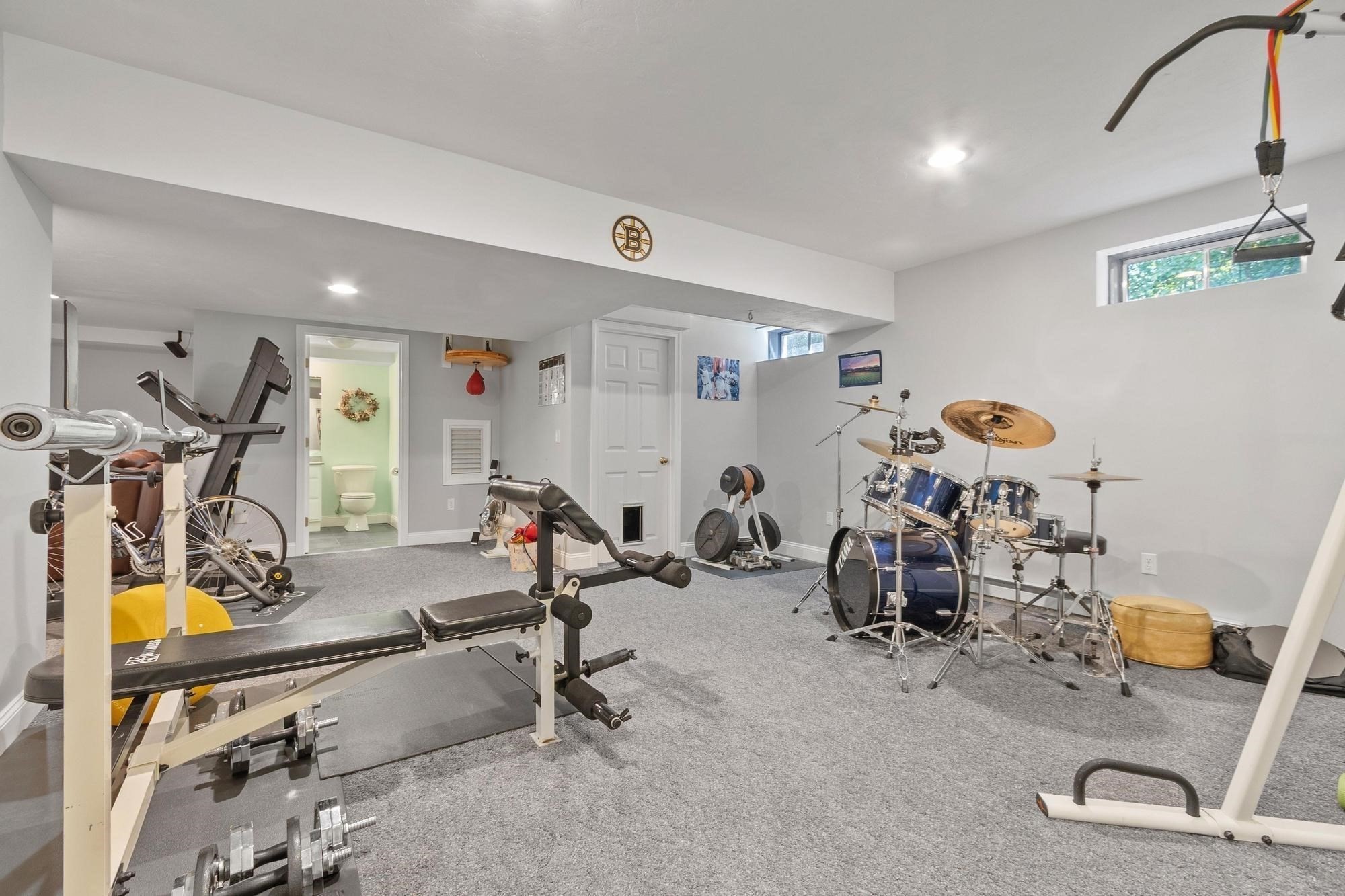 main property photo 30