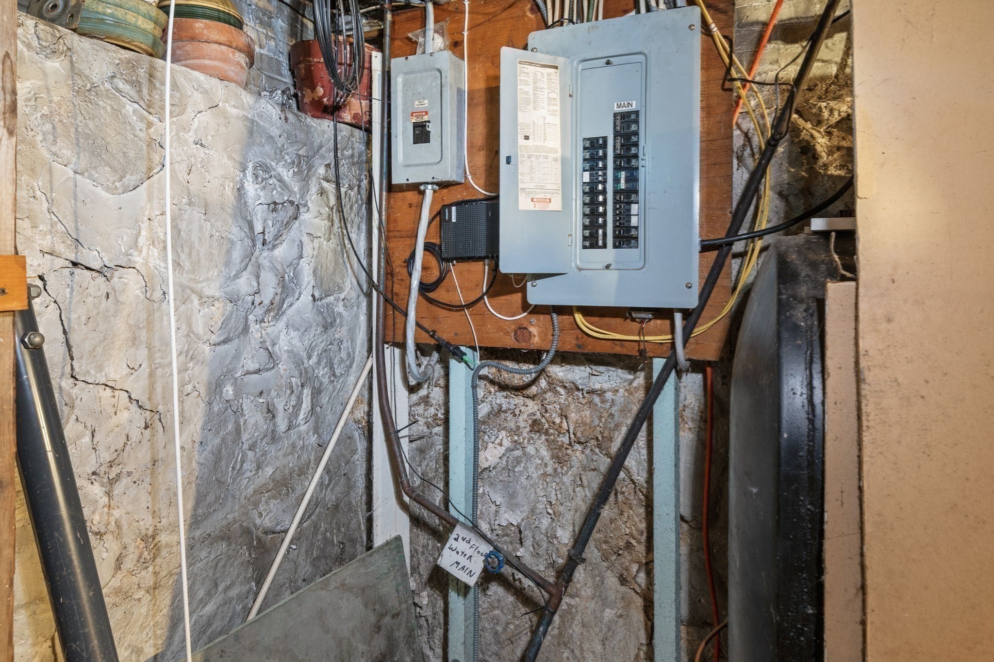 main property photo 33