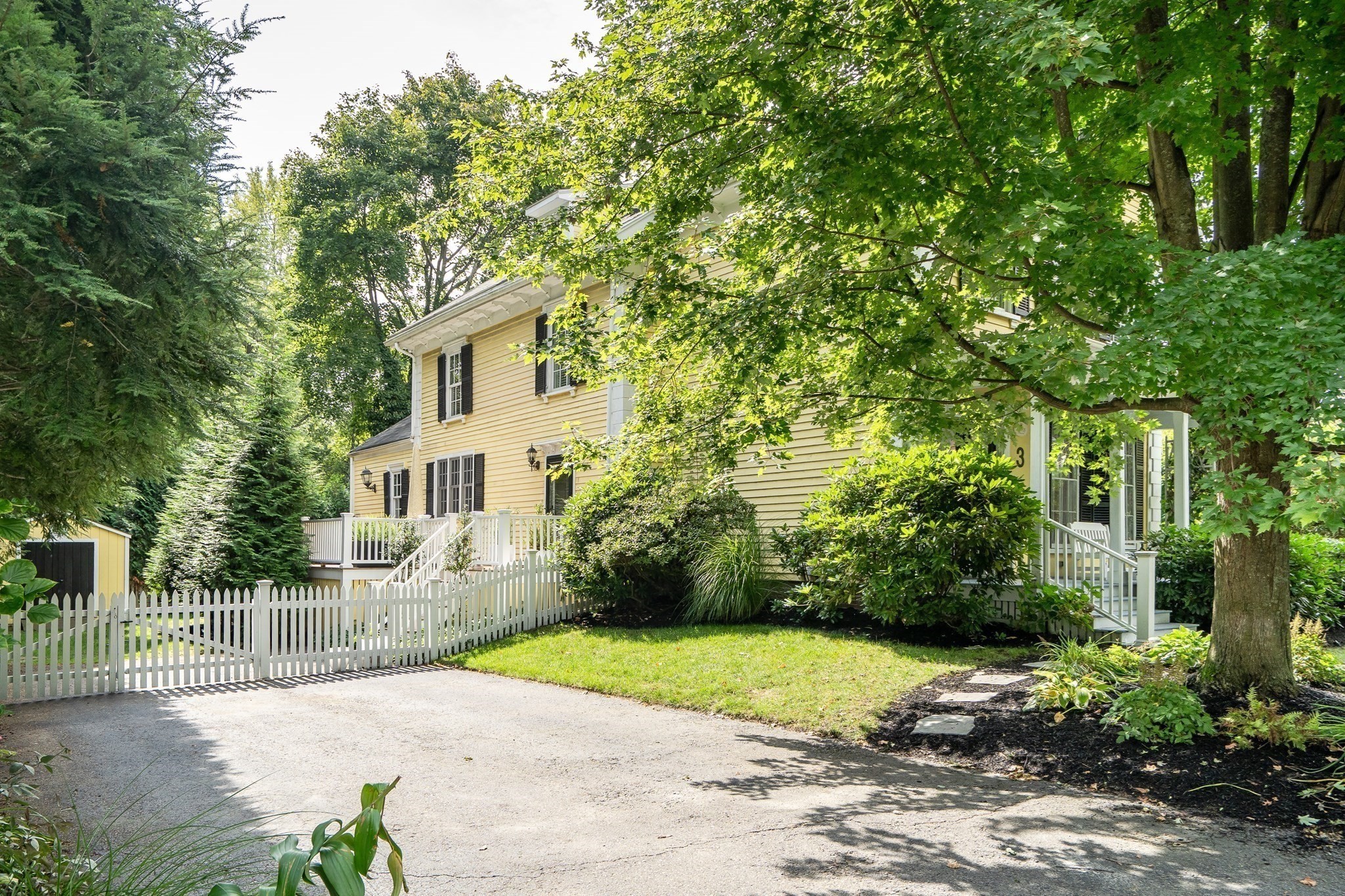 main property photo 28