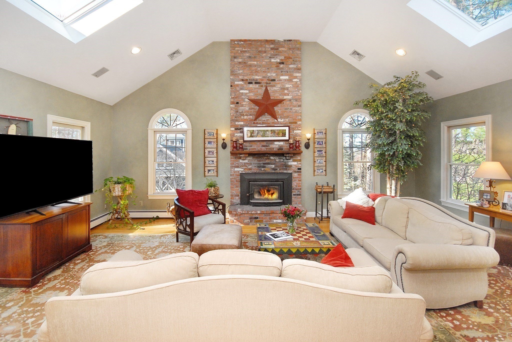 main property photo 9
