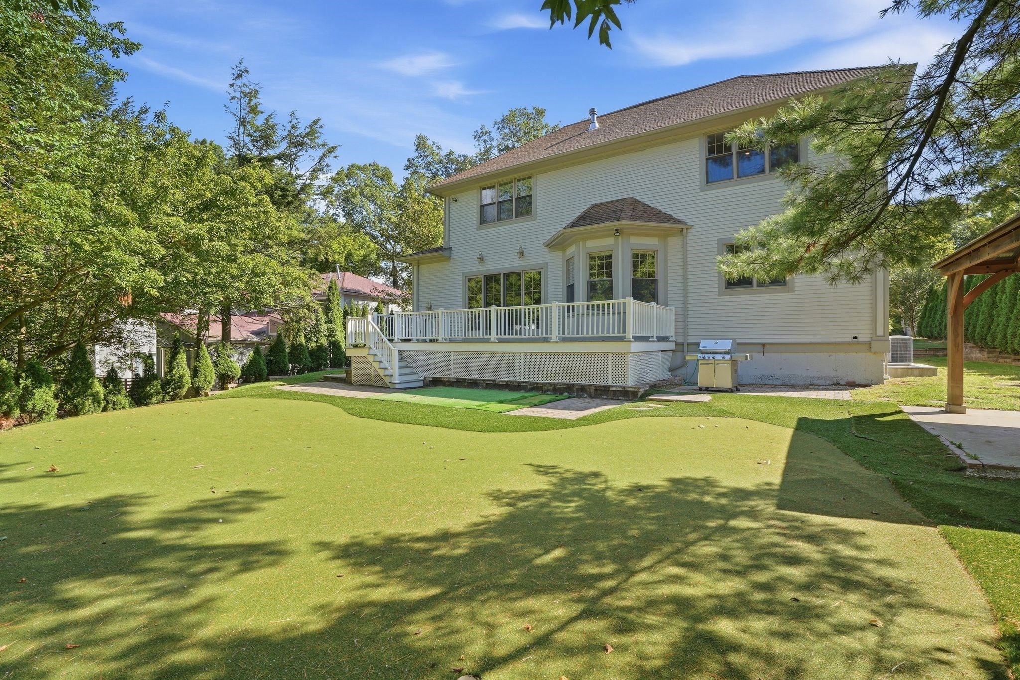 main property photo 37