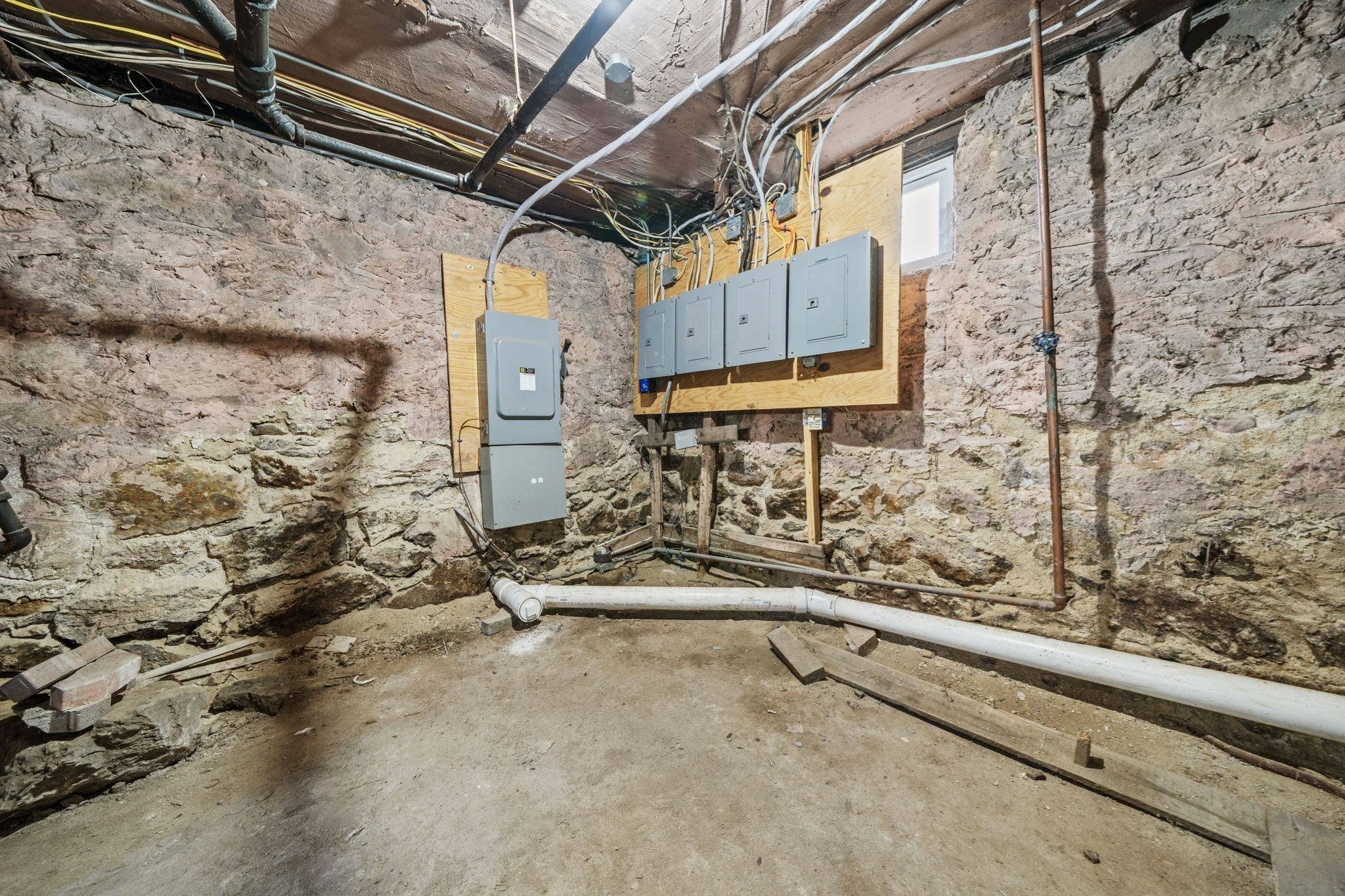 main property photo 33