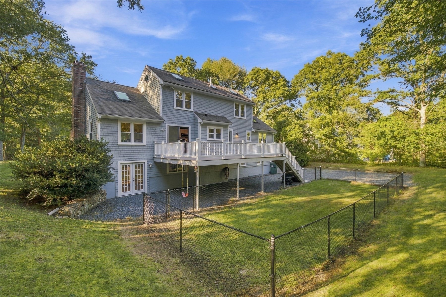 main property photo 26