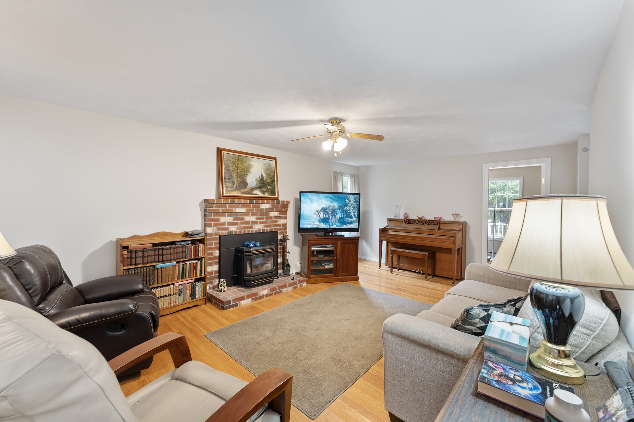 main property photo 13