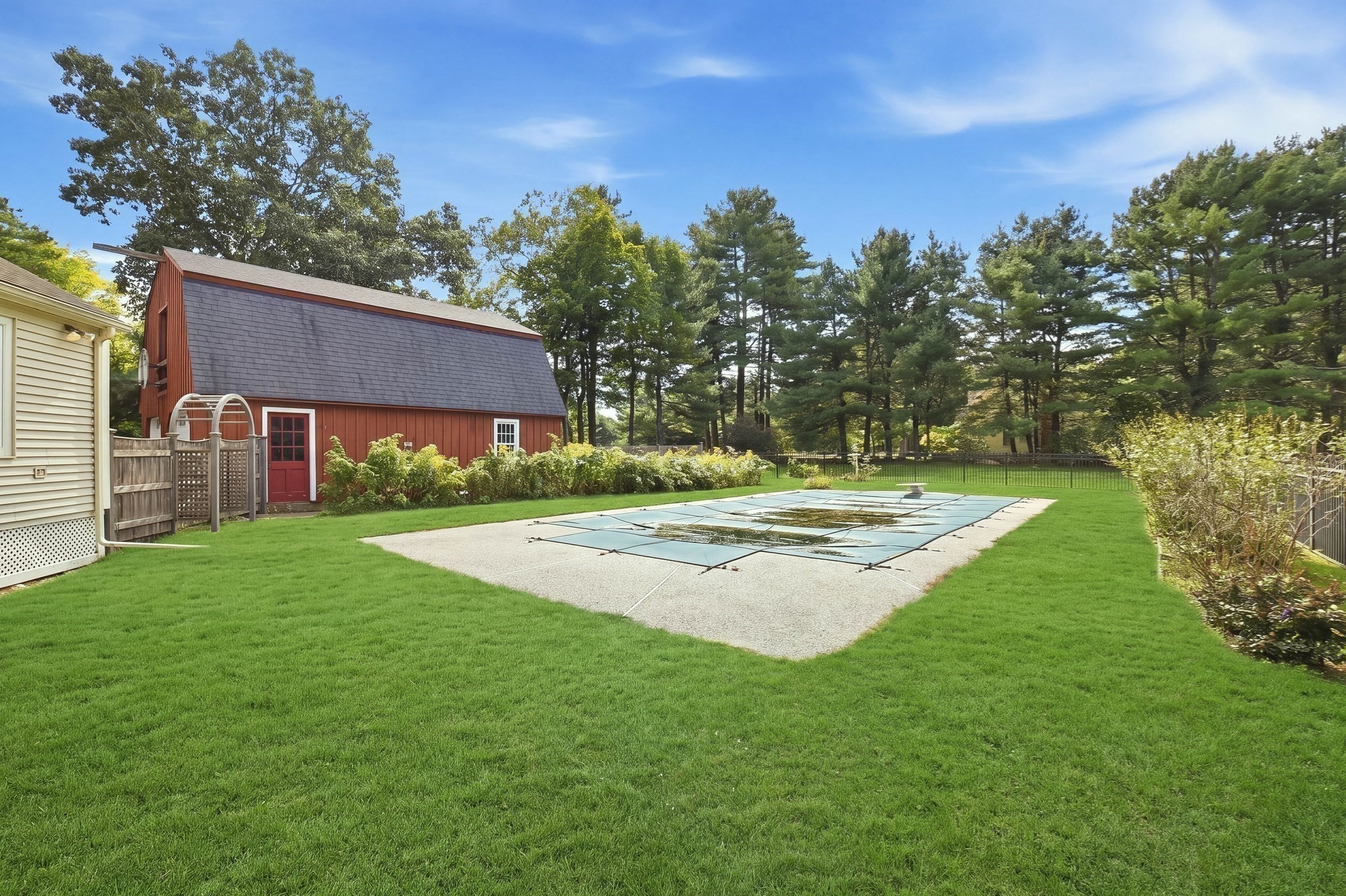 main property photo 36