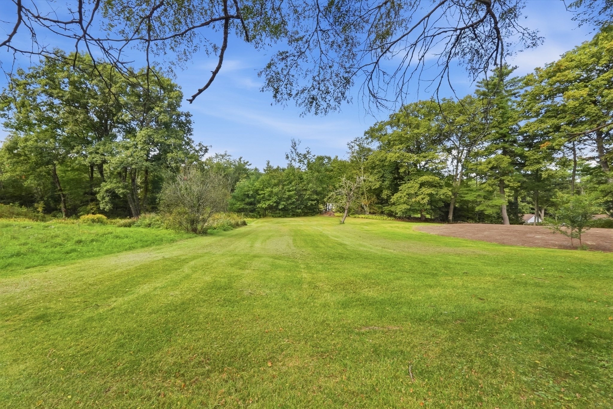 main property photo 32