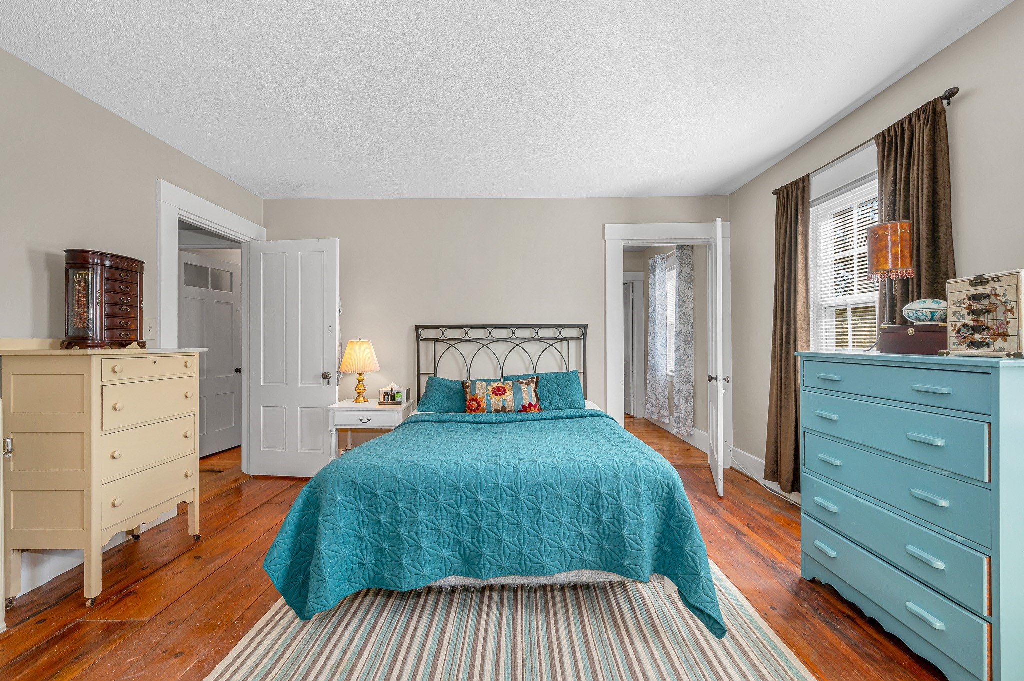 main property photo 19