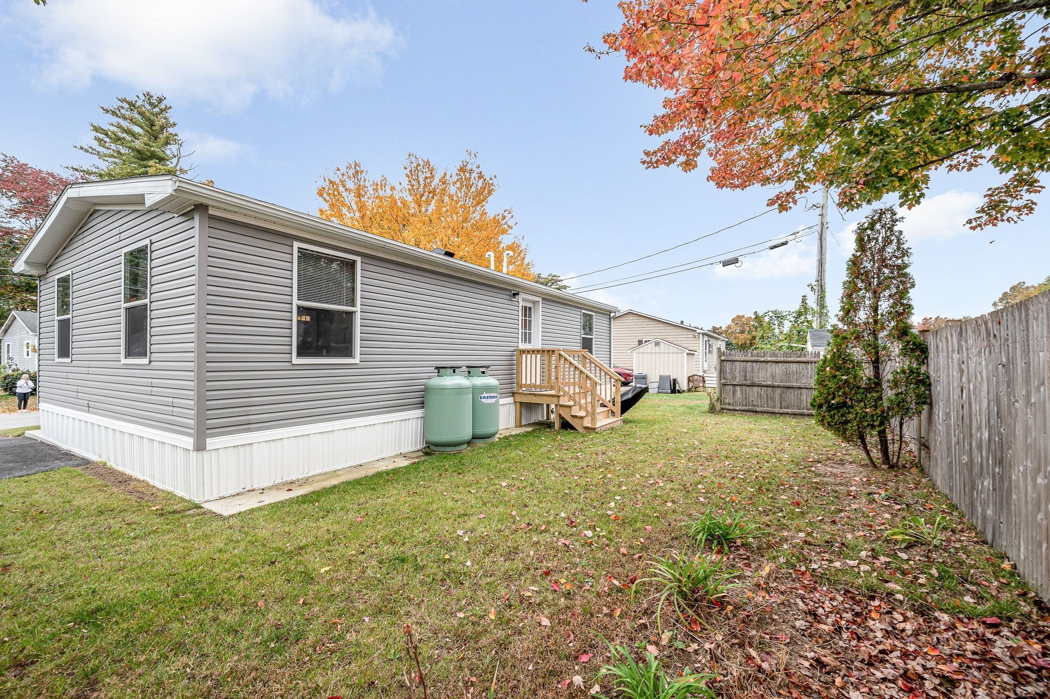 main property photo 23