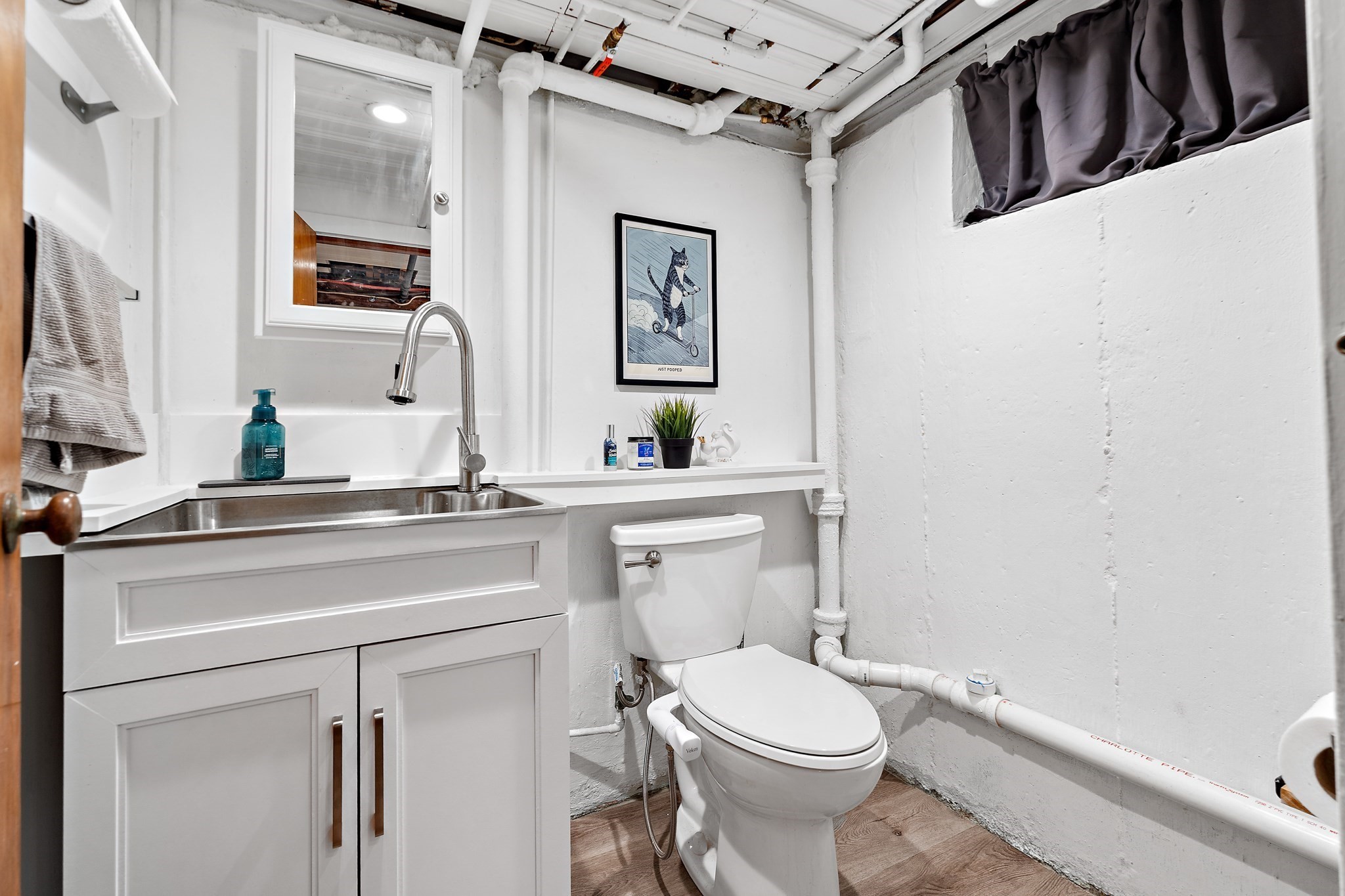 main property photo 29