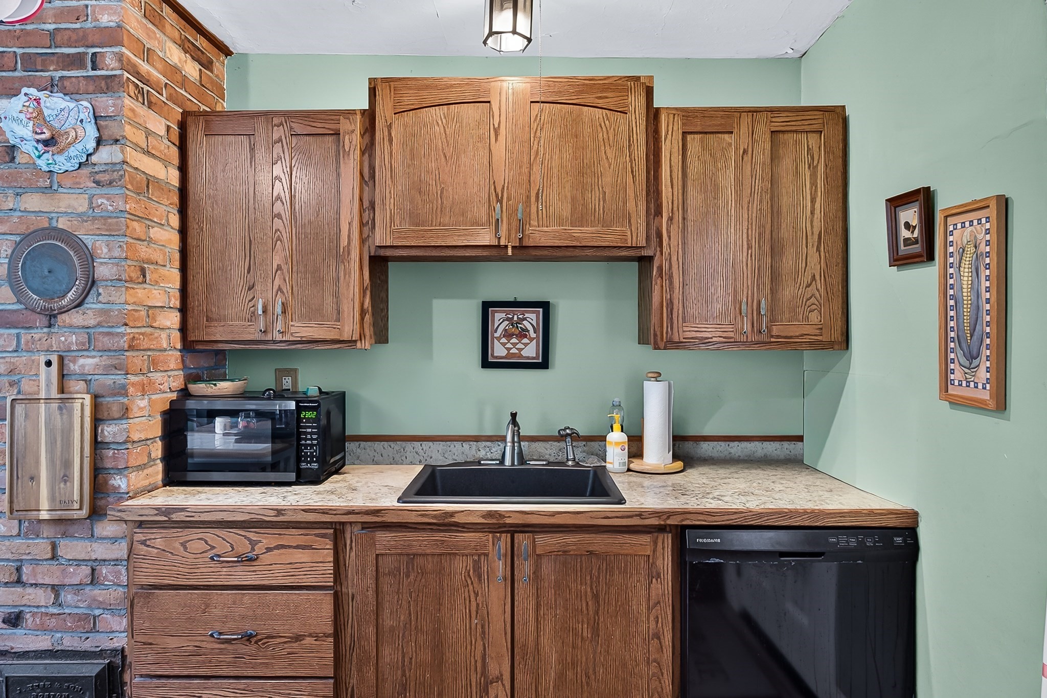 main property photo 4