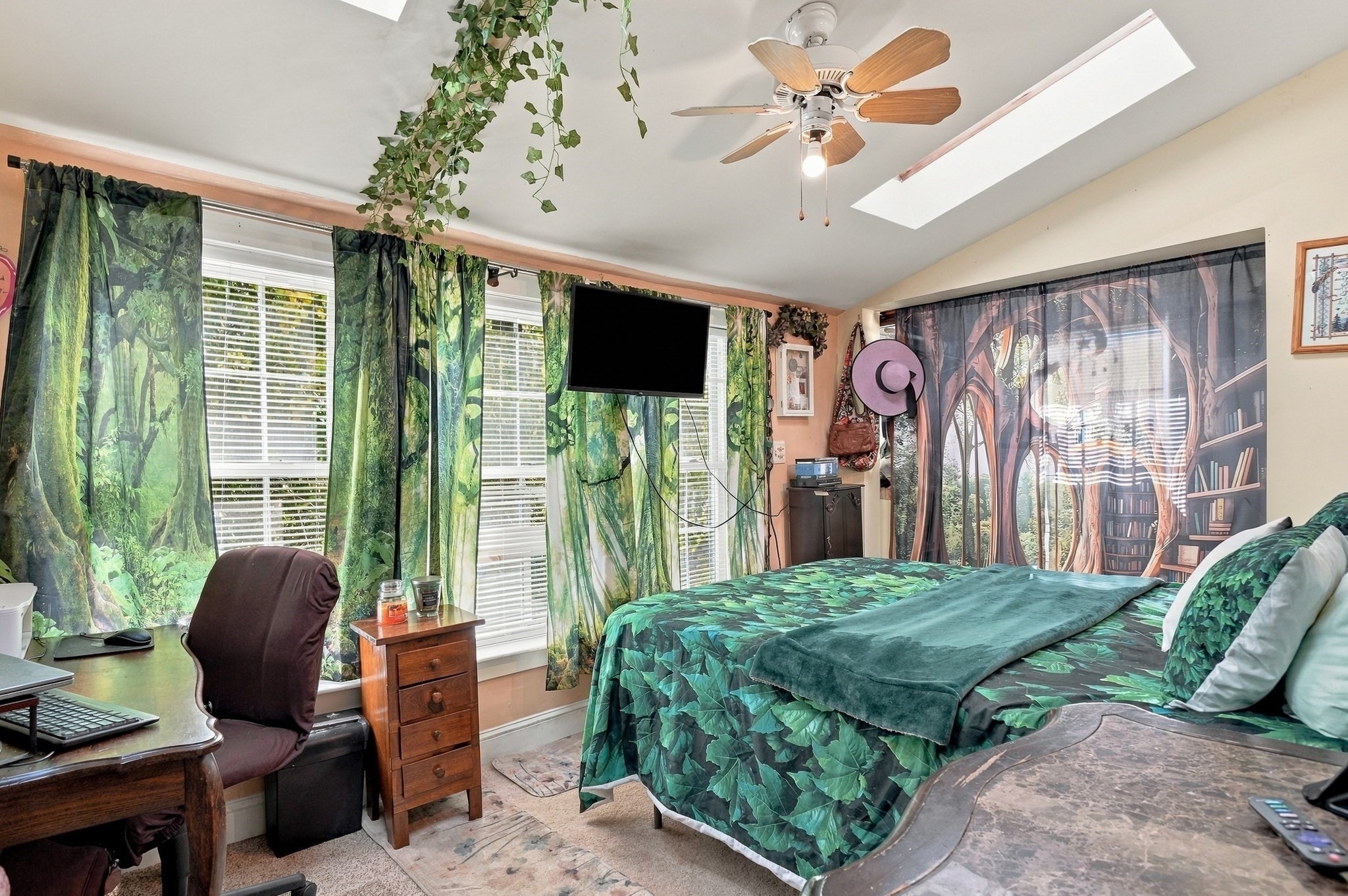 main property photo 11