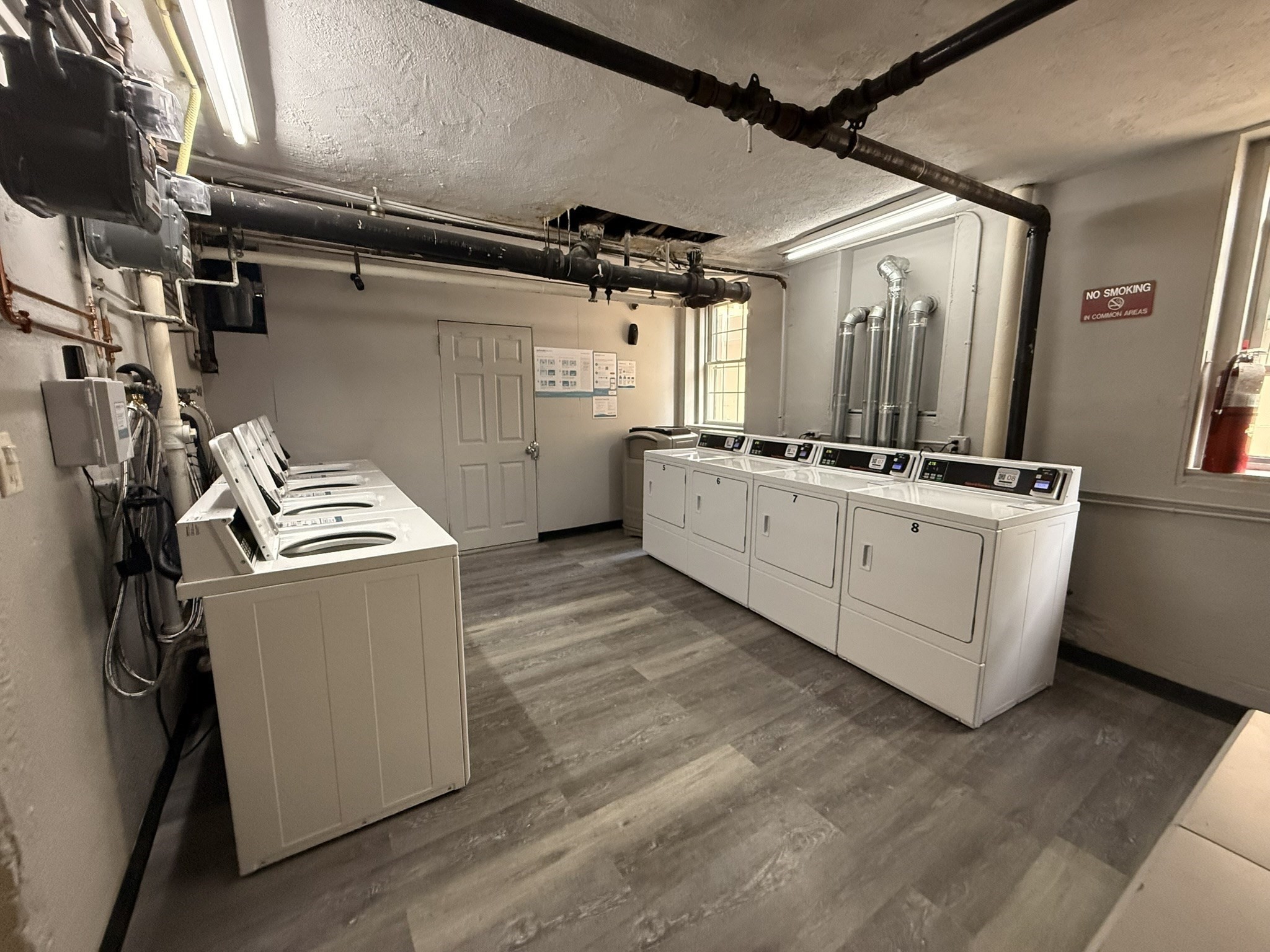 main property photo 10