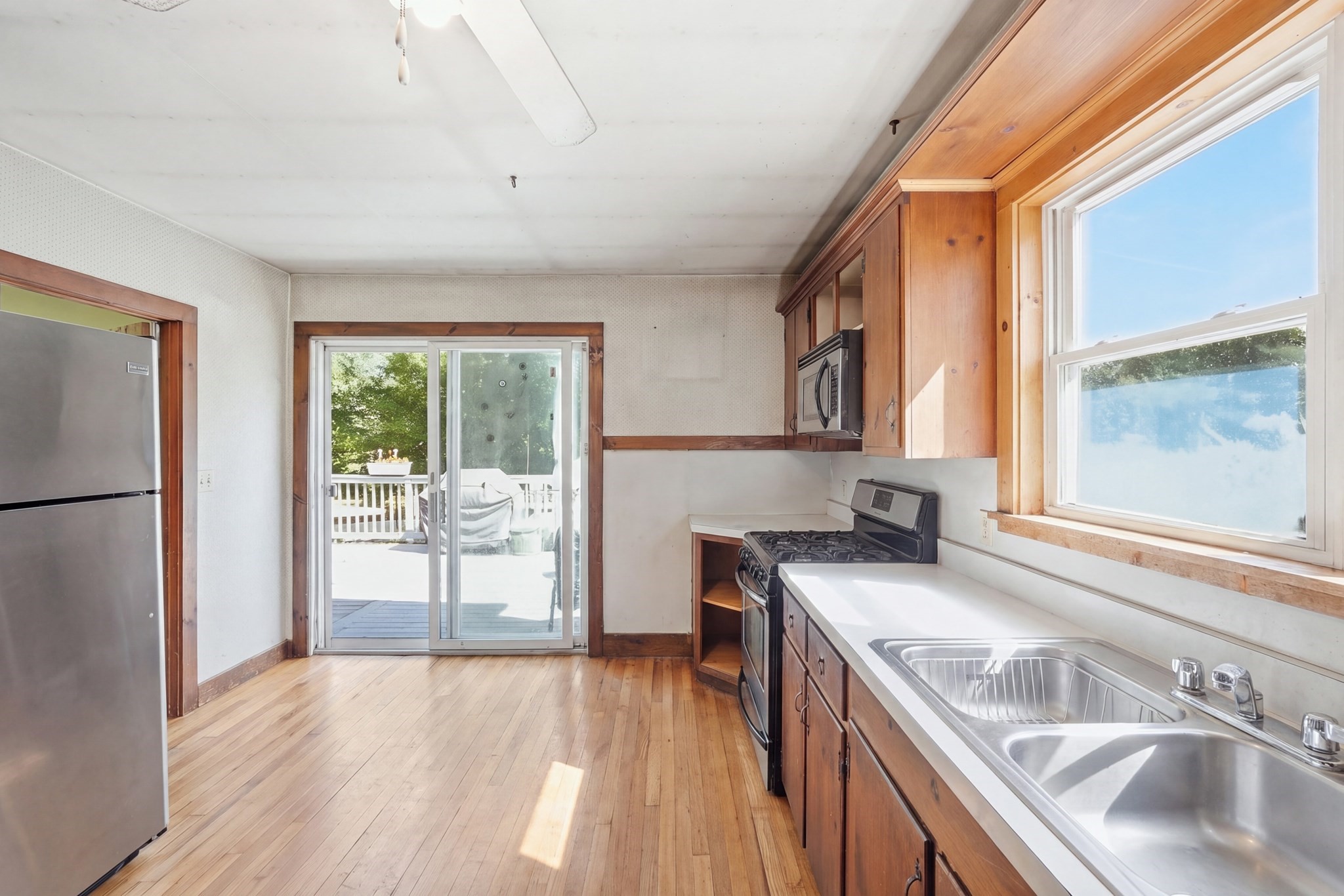 main property photo 7