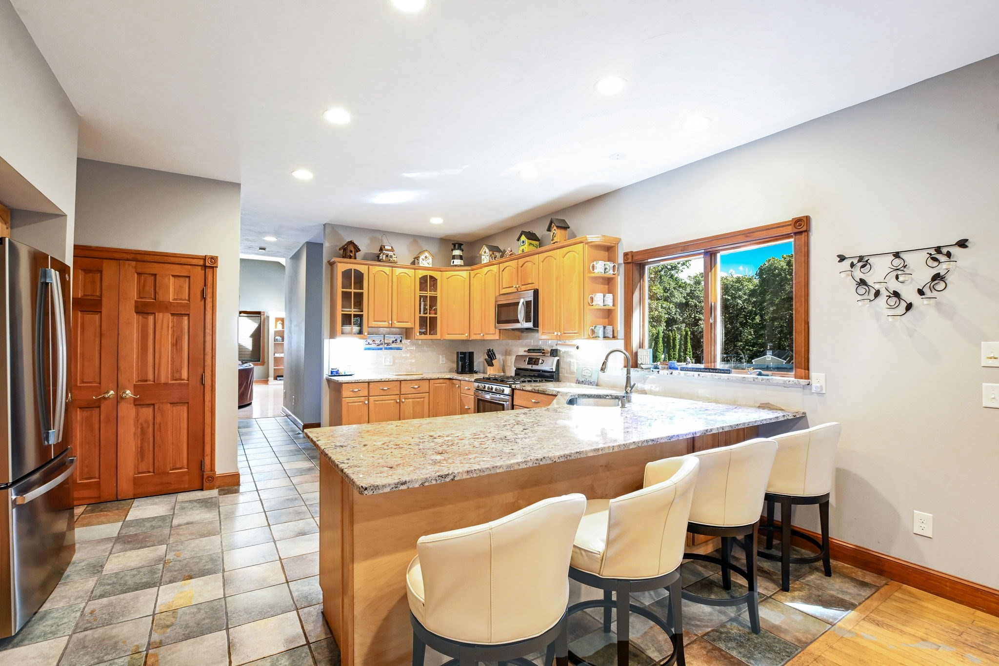main property photo 18