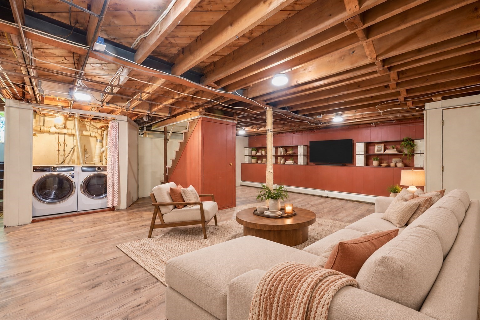 main property photo 31