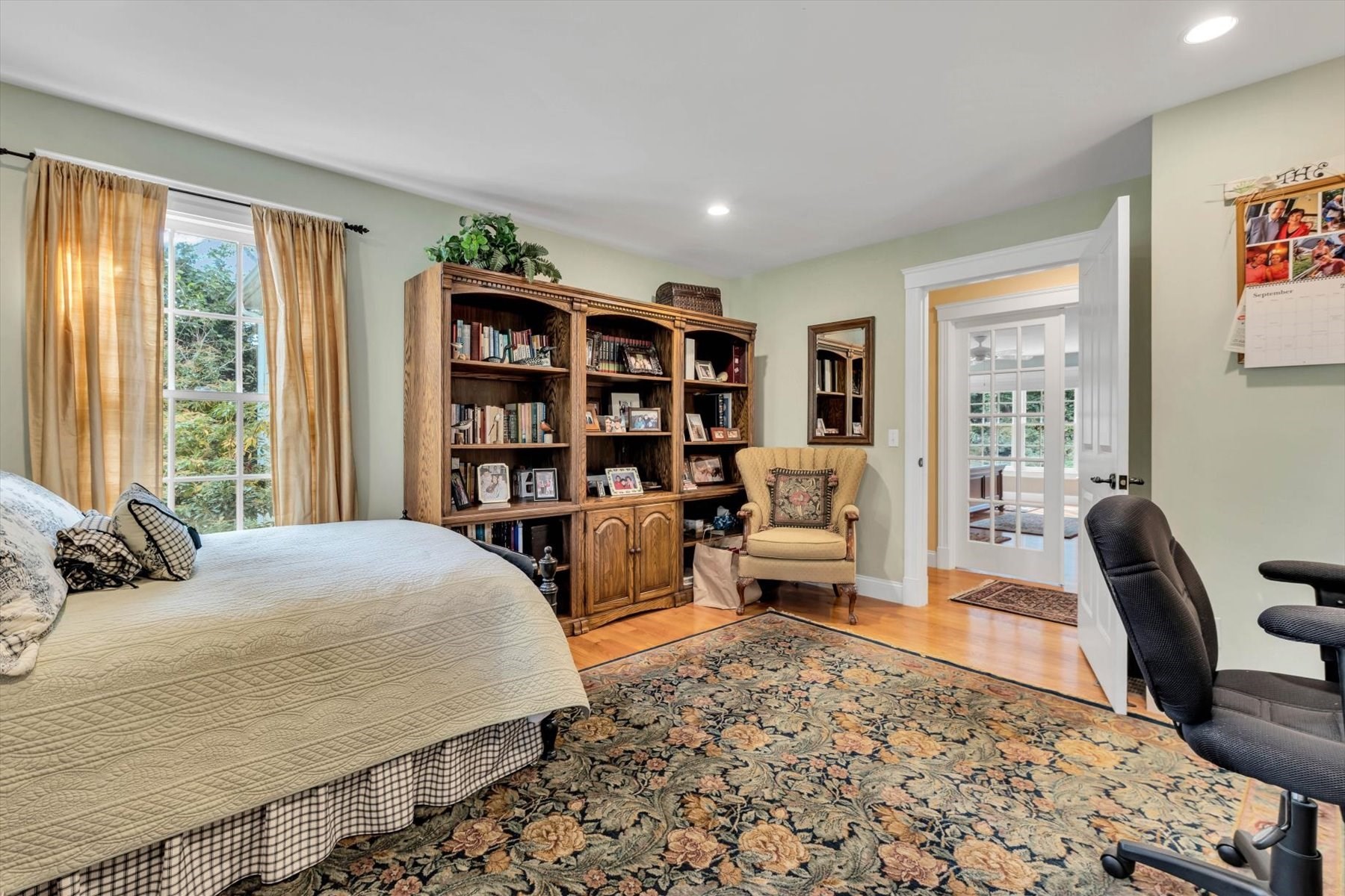 main property photo 22