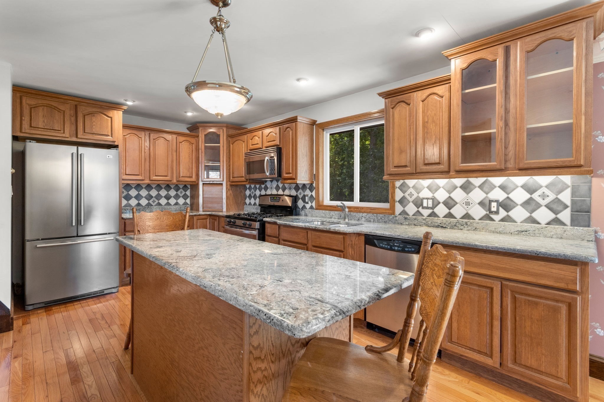 main property photo 7