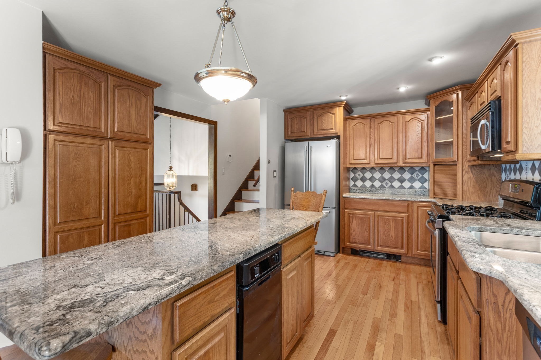 main property photo 9