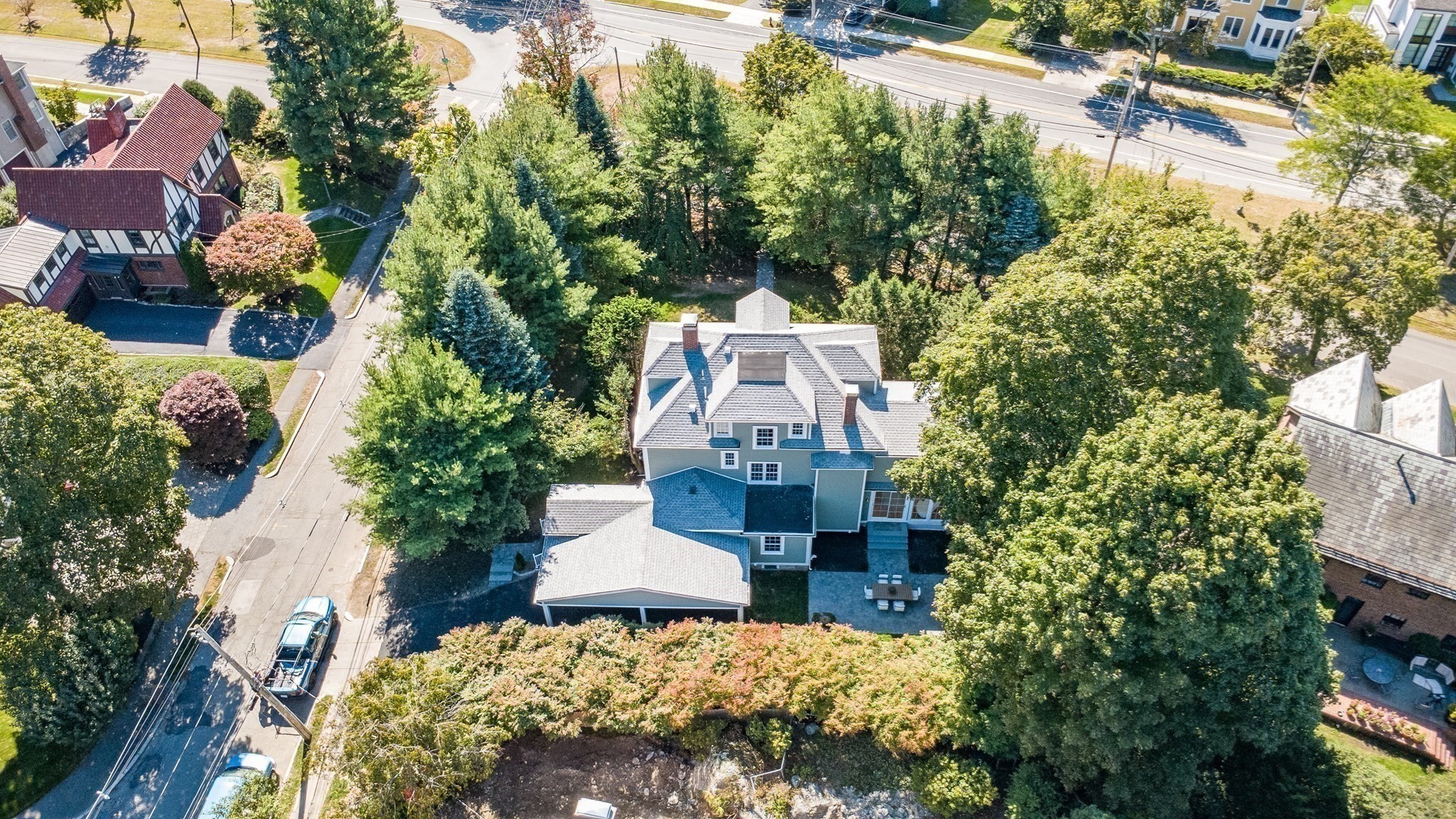 main property photo 29