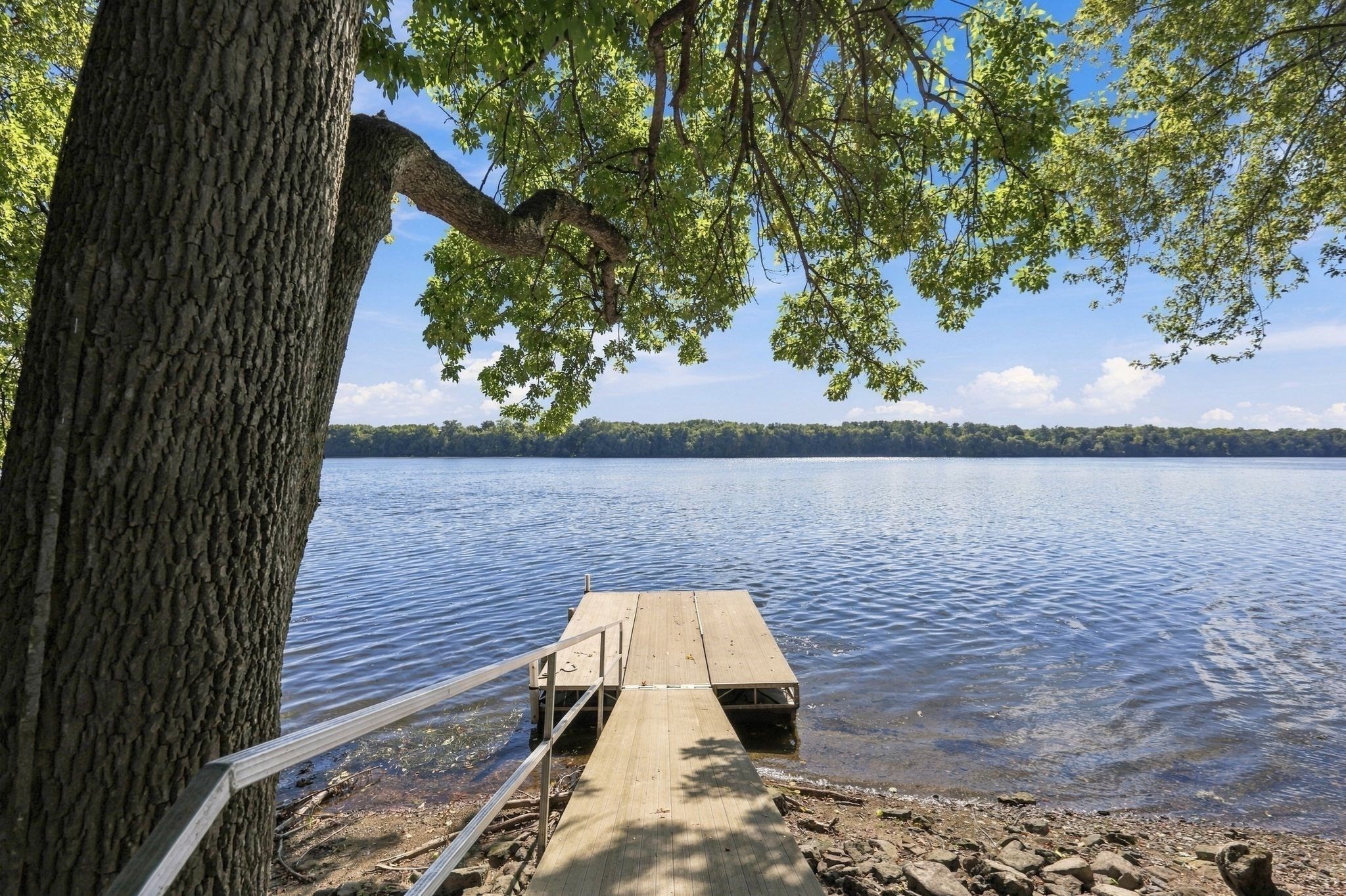 main property photo 40