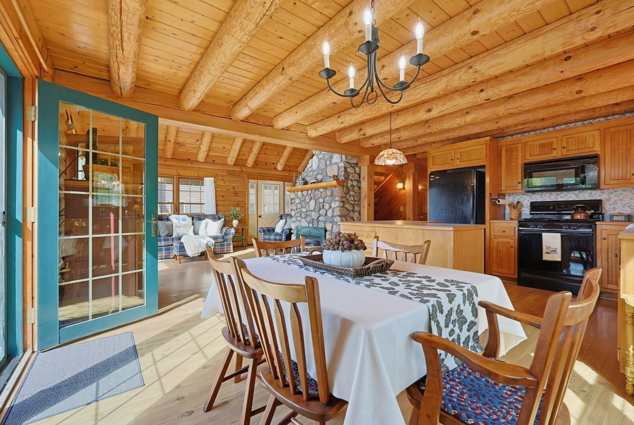 main property photo 17