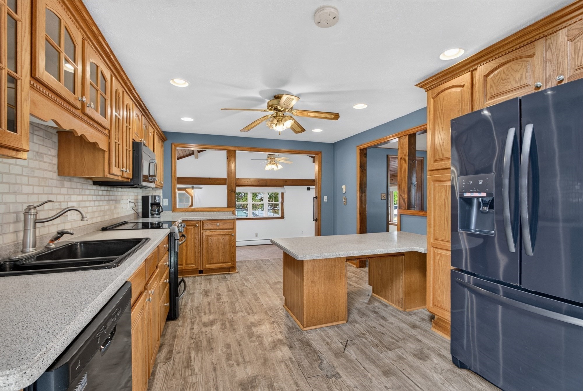 main property photo 9