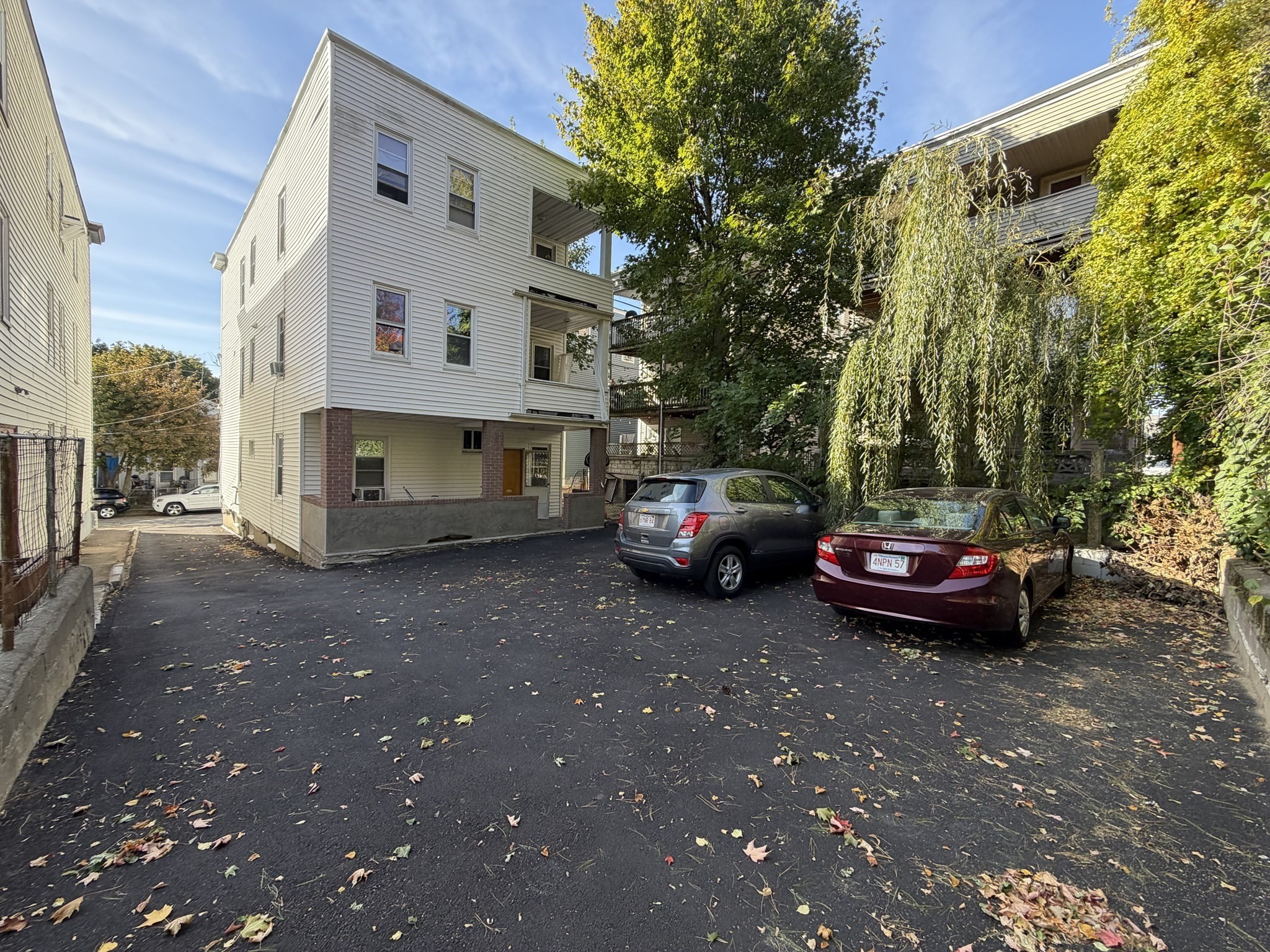 main property photo 8