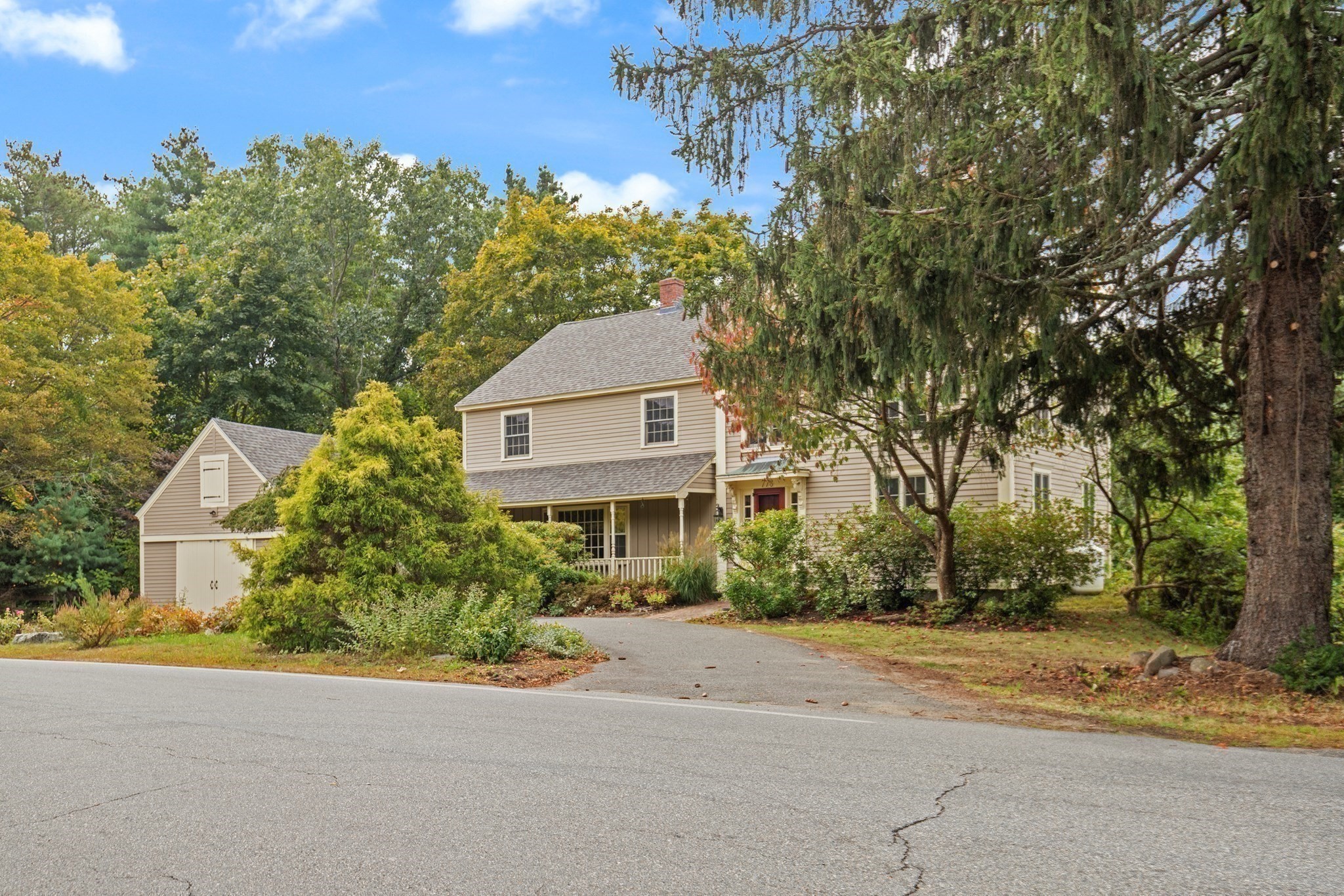 main property photo 35