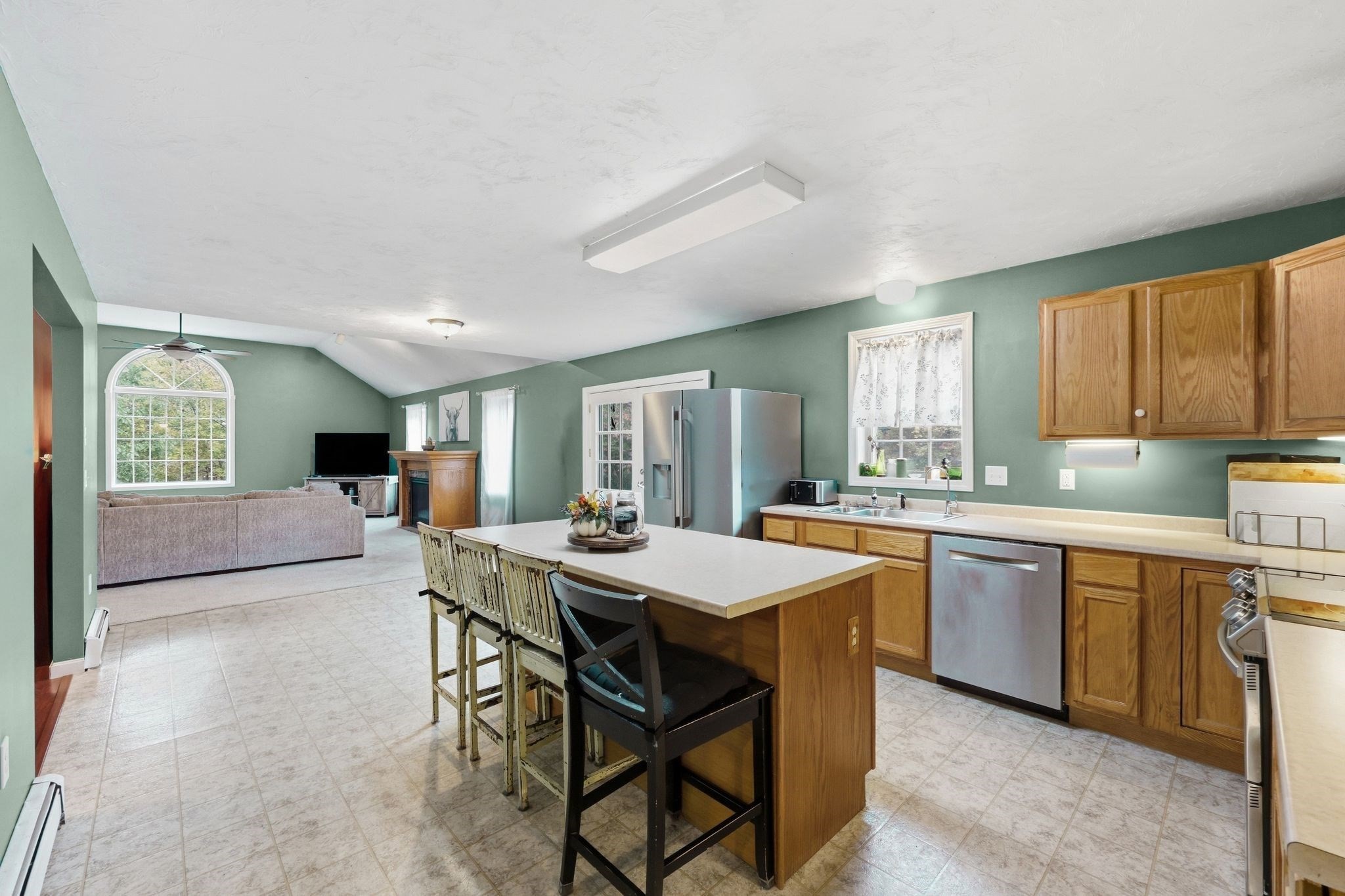main property photo 10