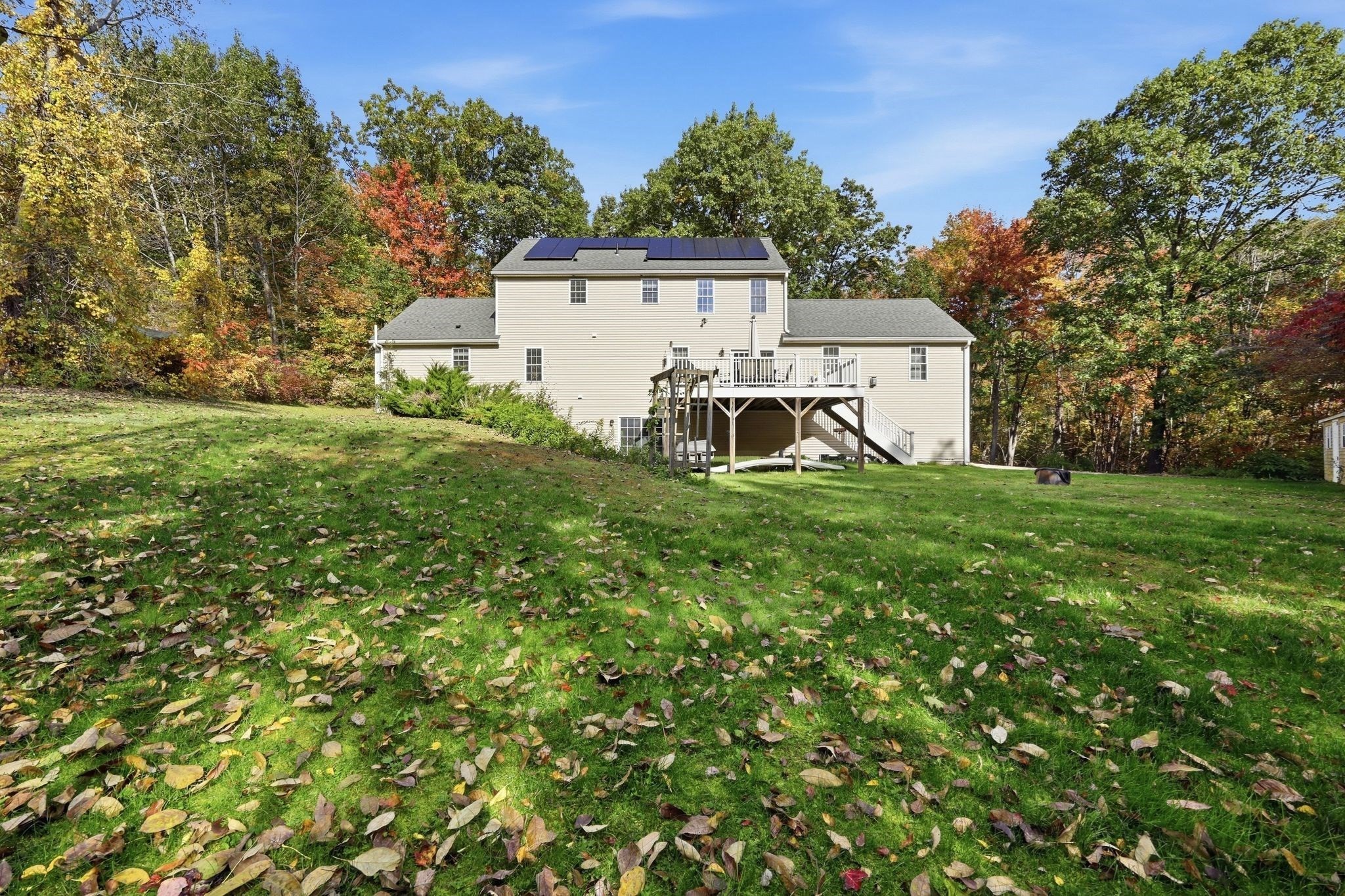 main property photo 37