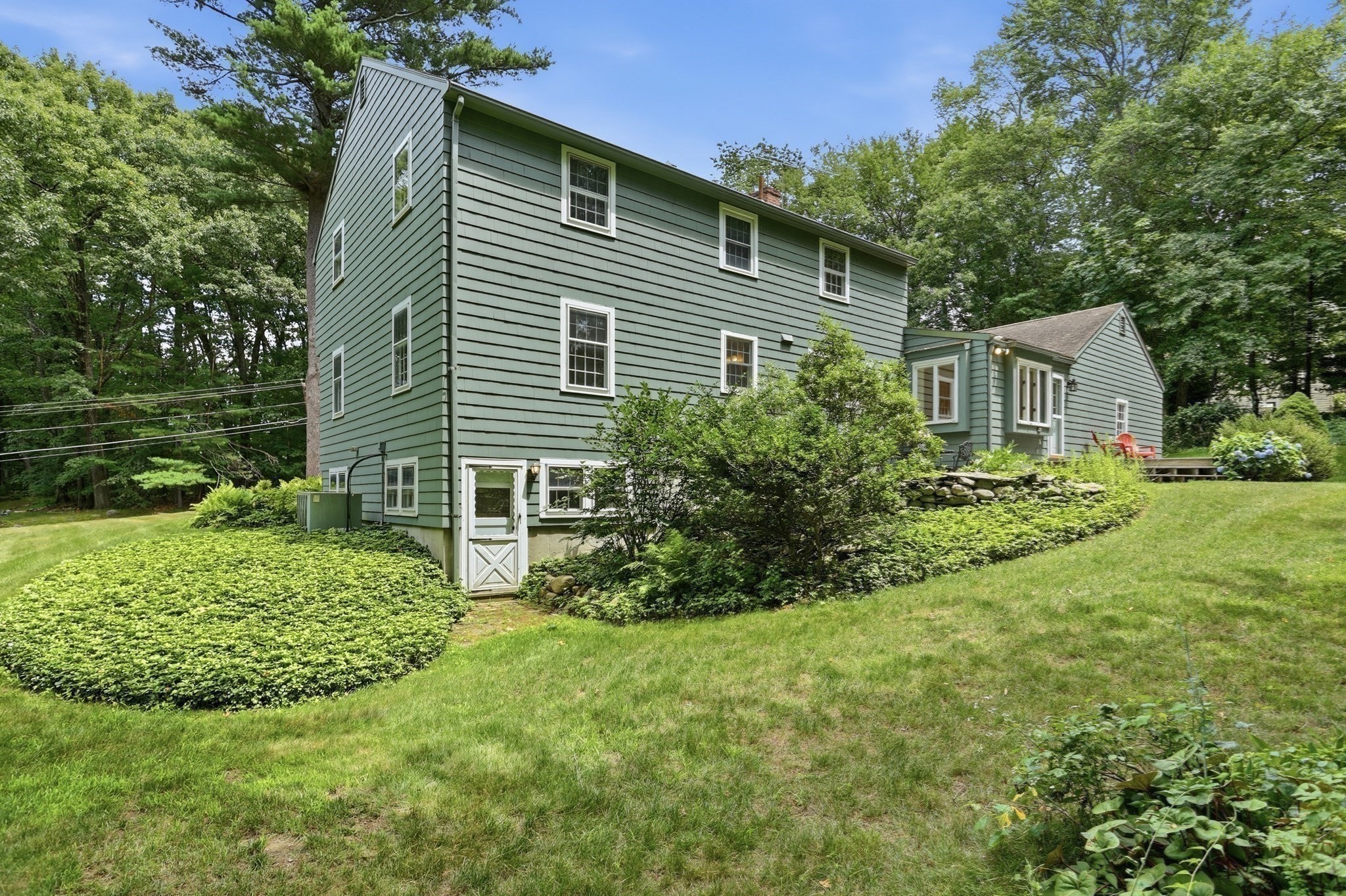main property photo 34
