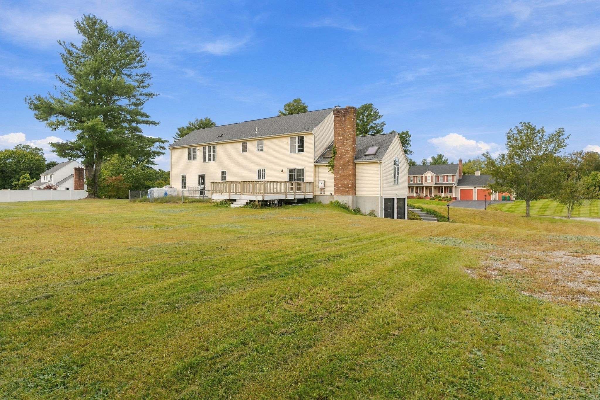main property photo 37