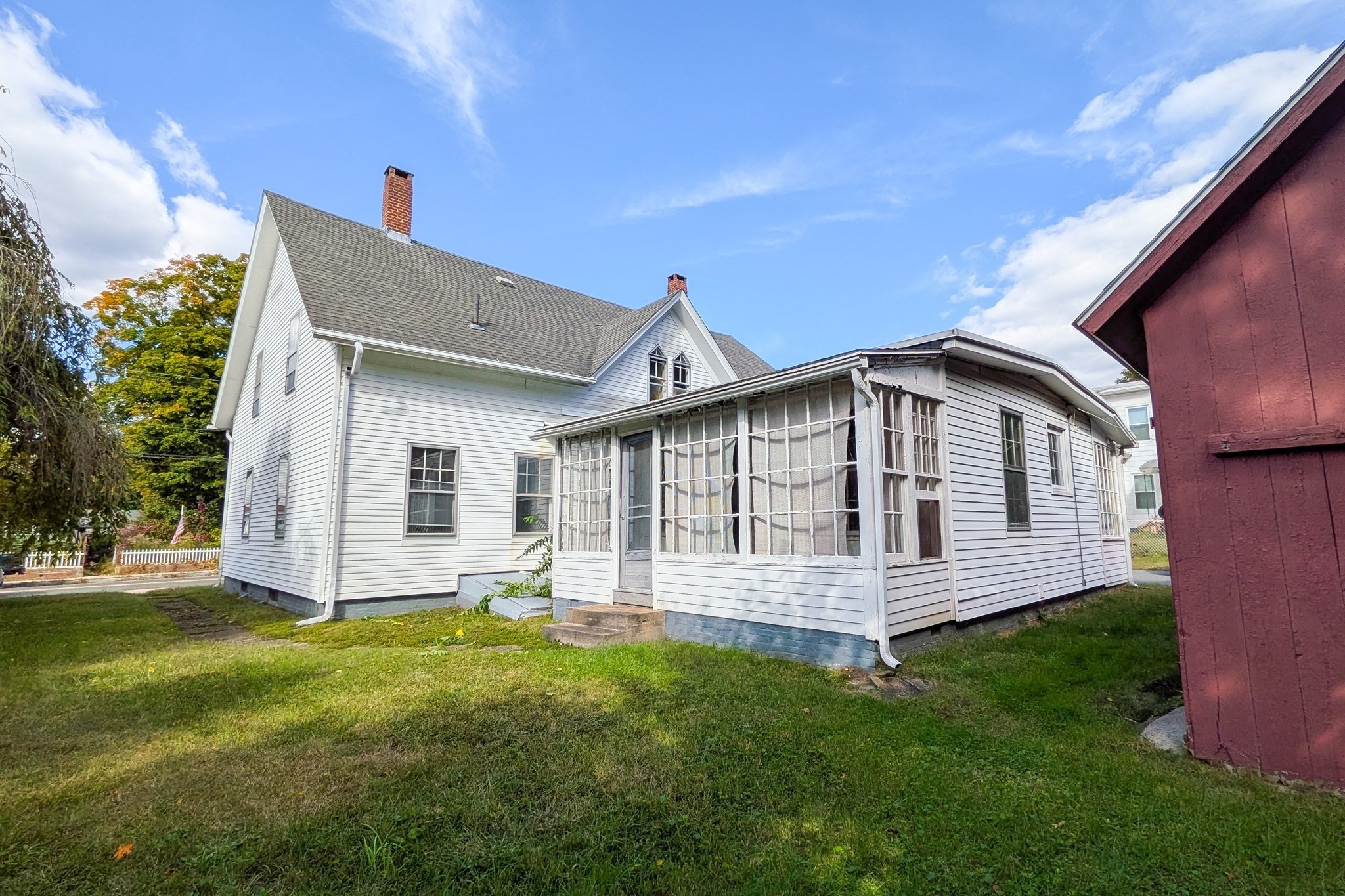 main property photo 40