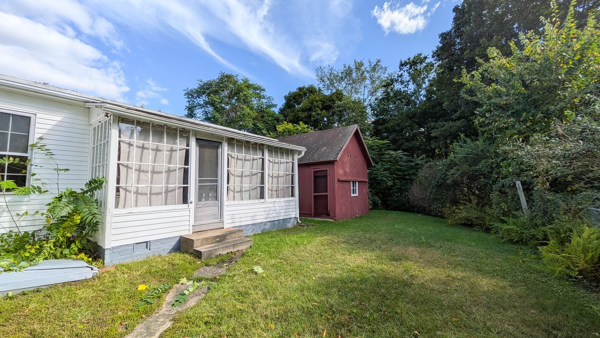 main property photo 41