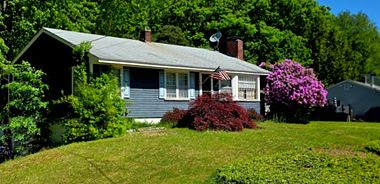 image of property with 3 Bed | 1 Bath | 1,572 Sqft