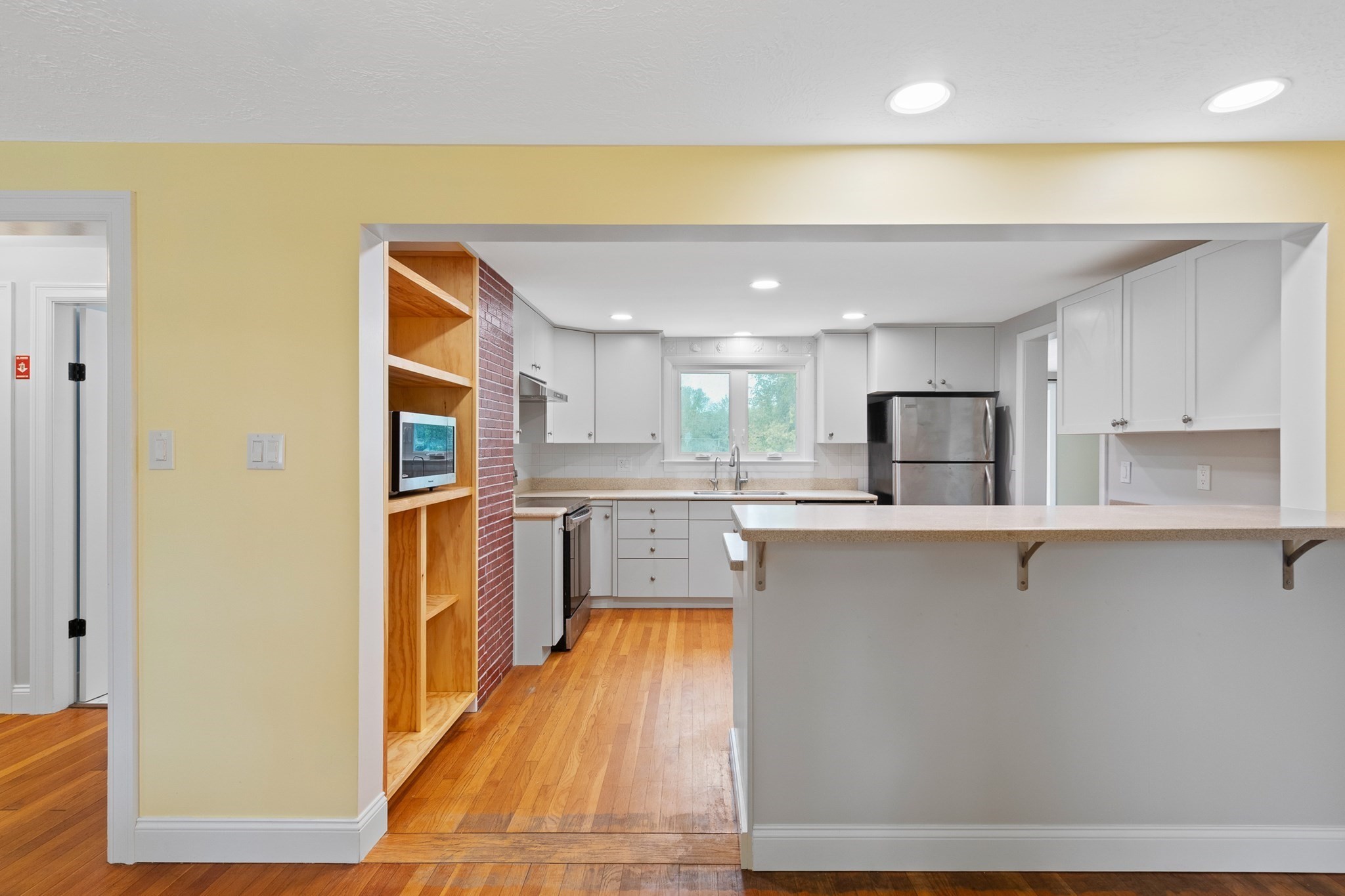 main property photo 14