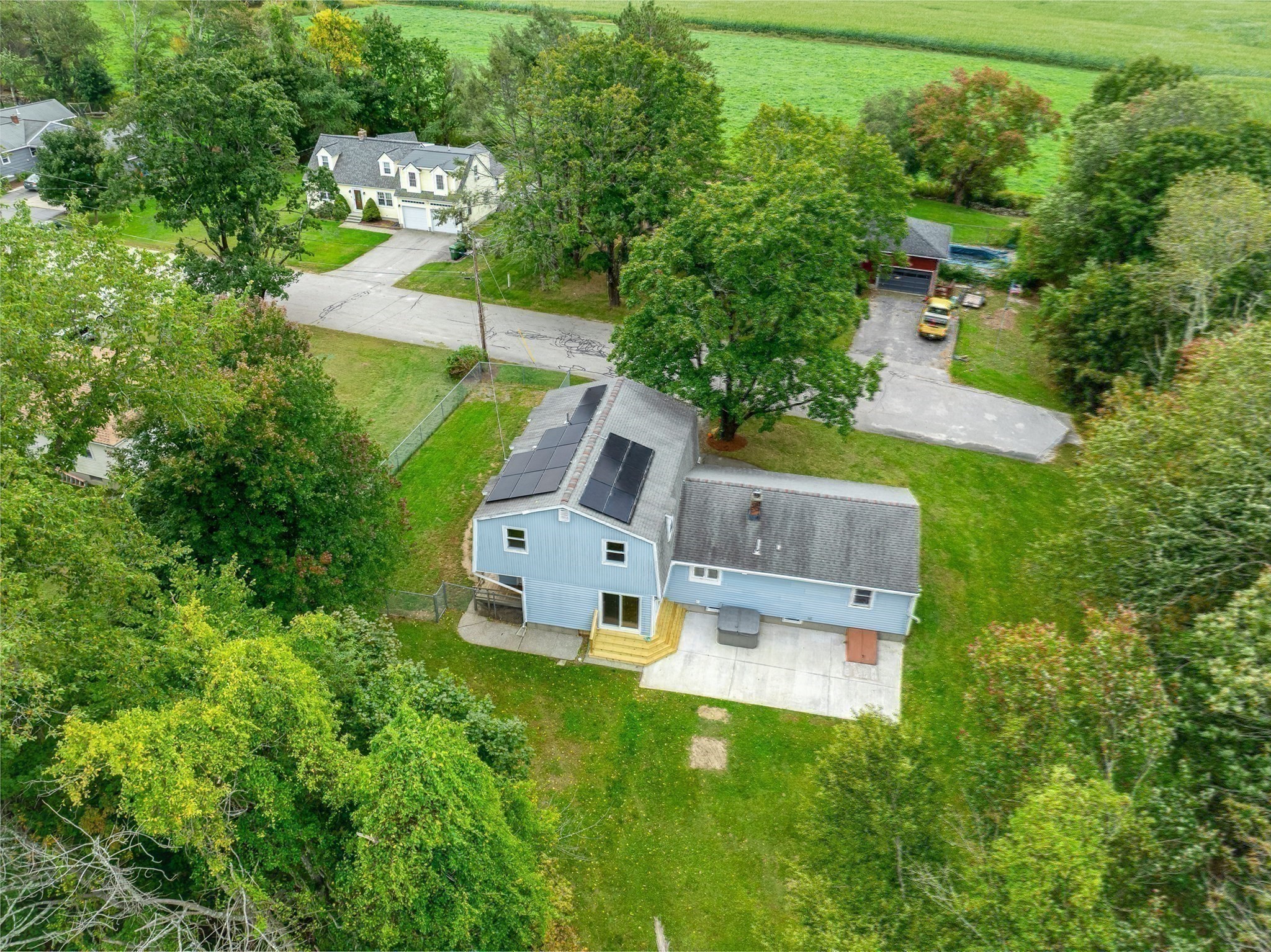 main property photo 34