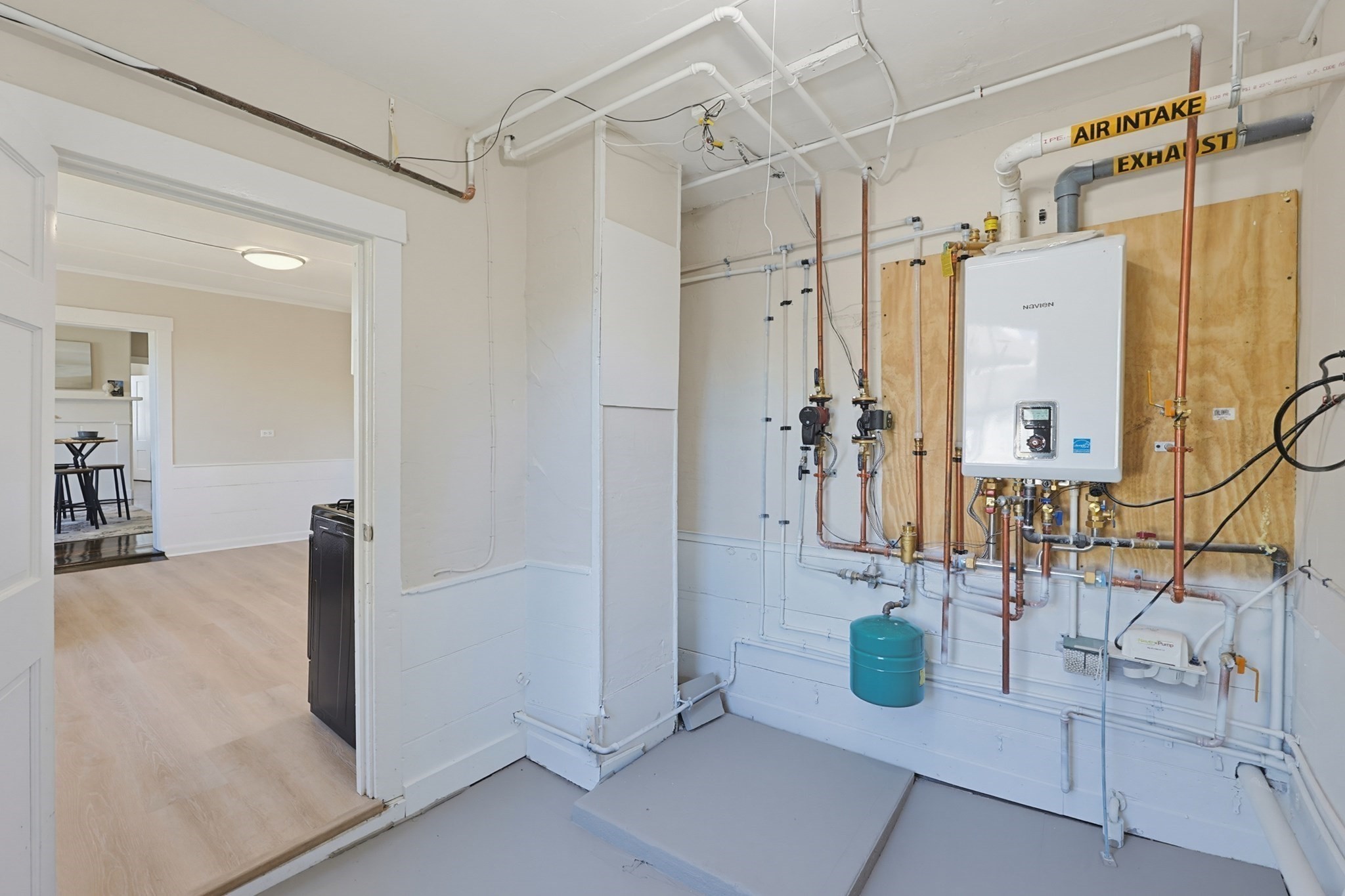 main property photo 27