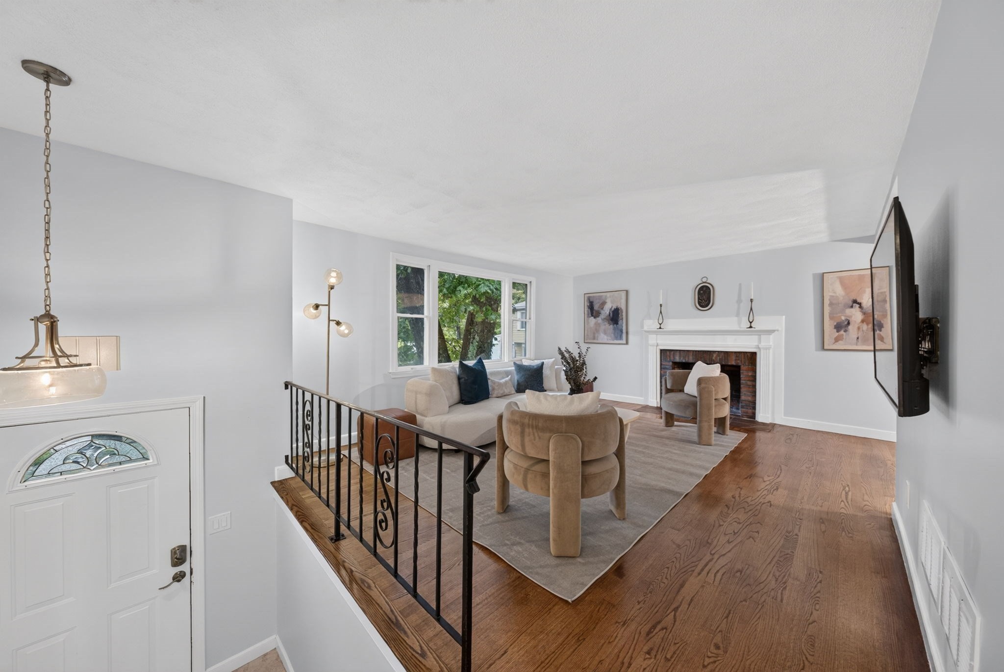 main property photo 6
