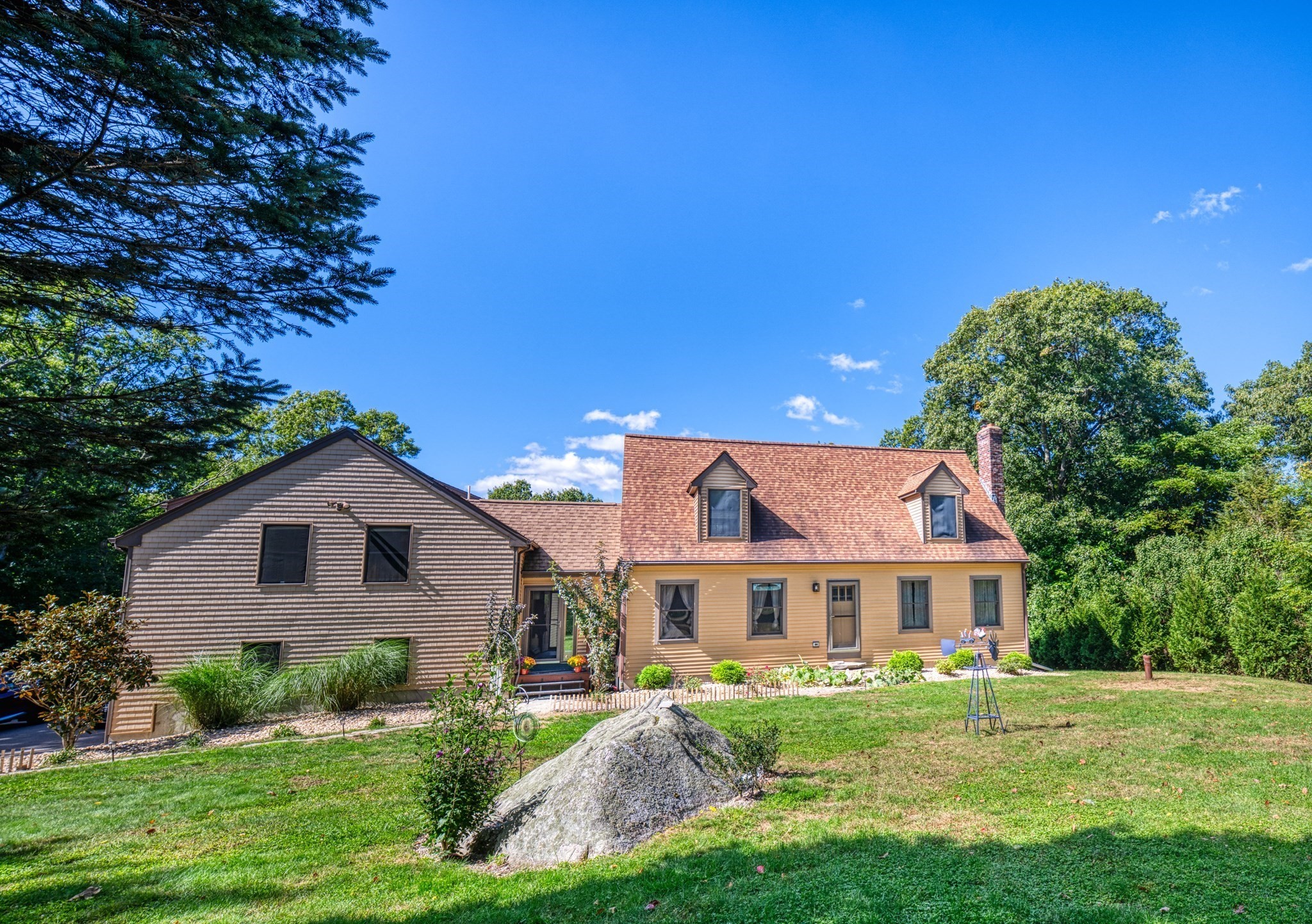 main property photo 32