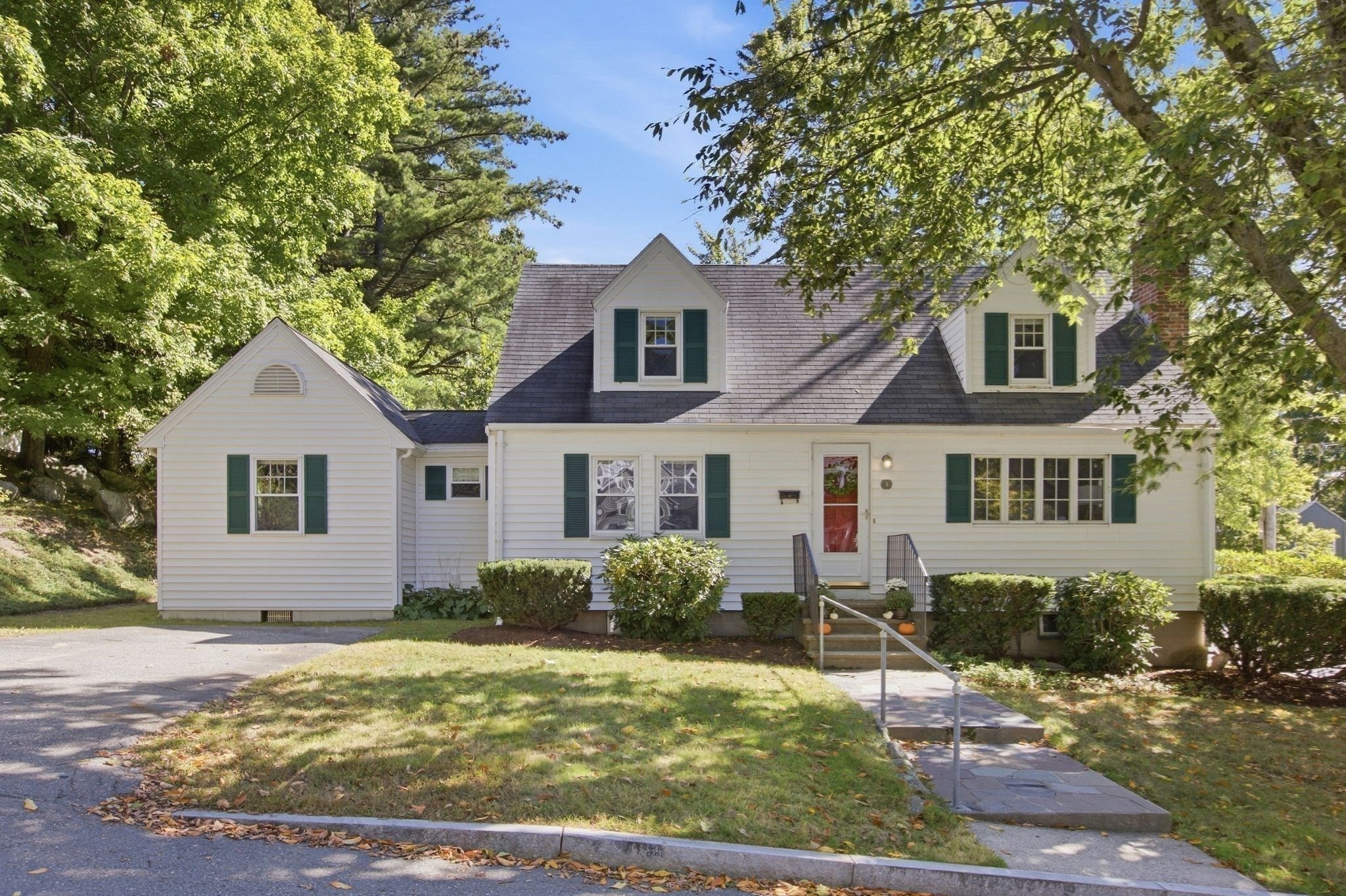 main property photo 2