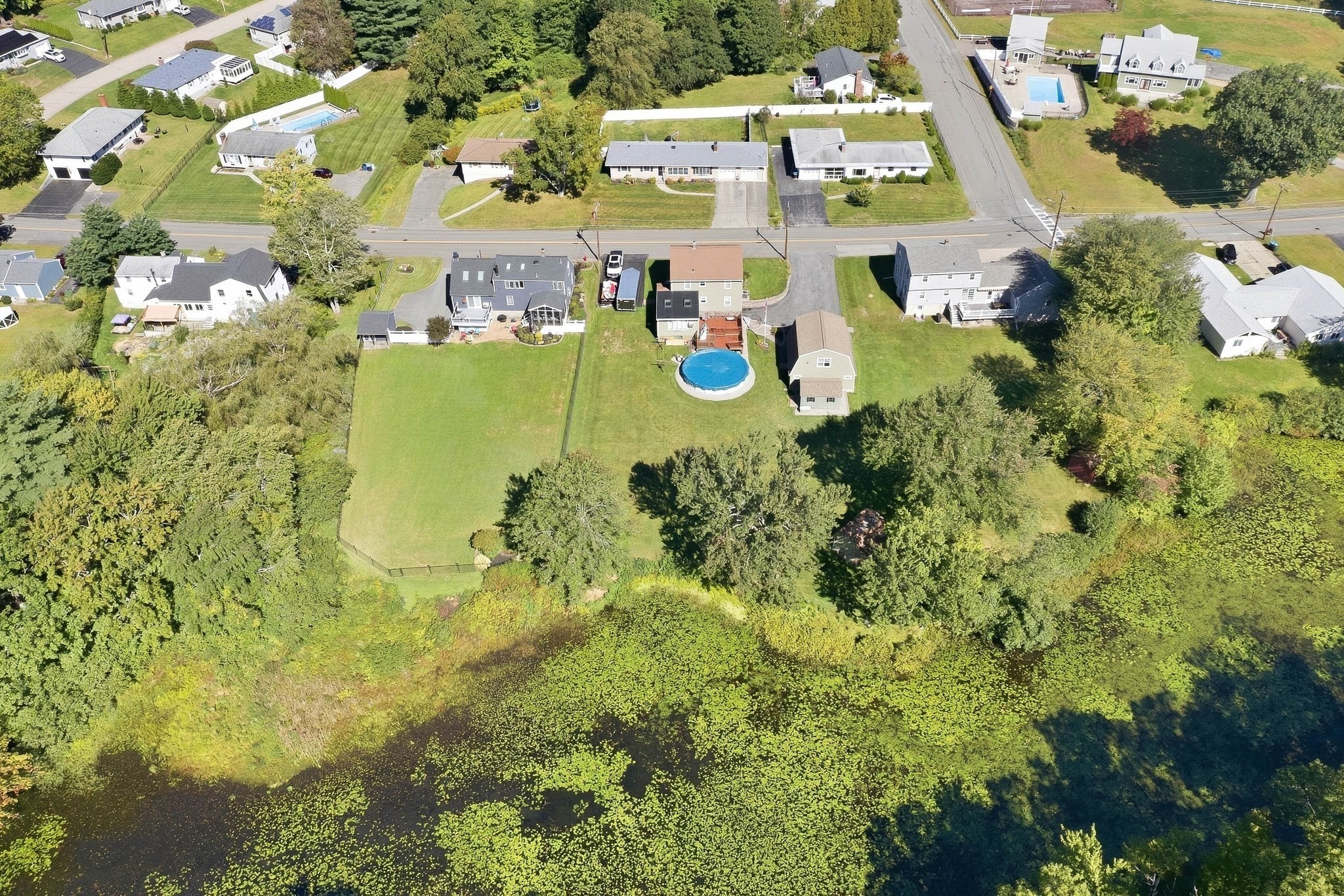 main property photo 28