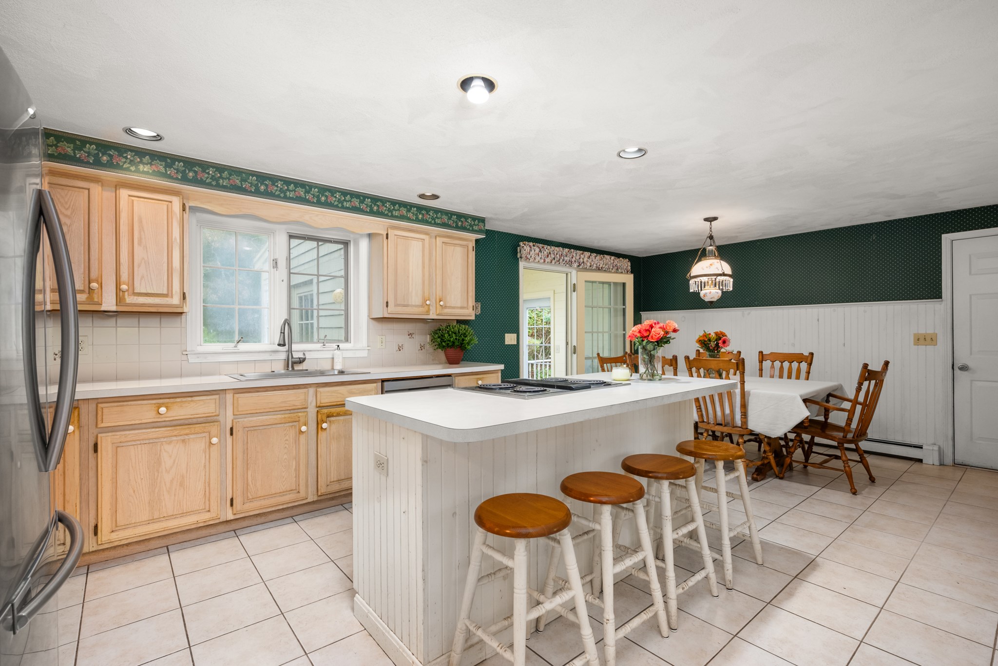 main property photo 13
