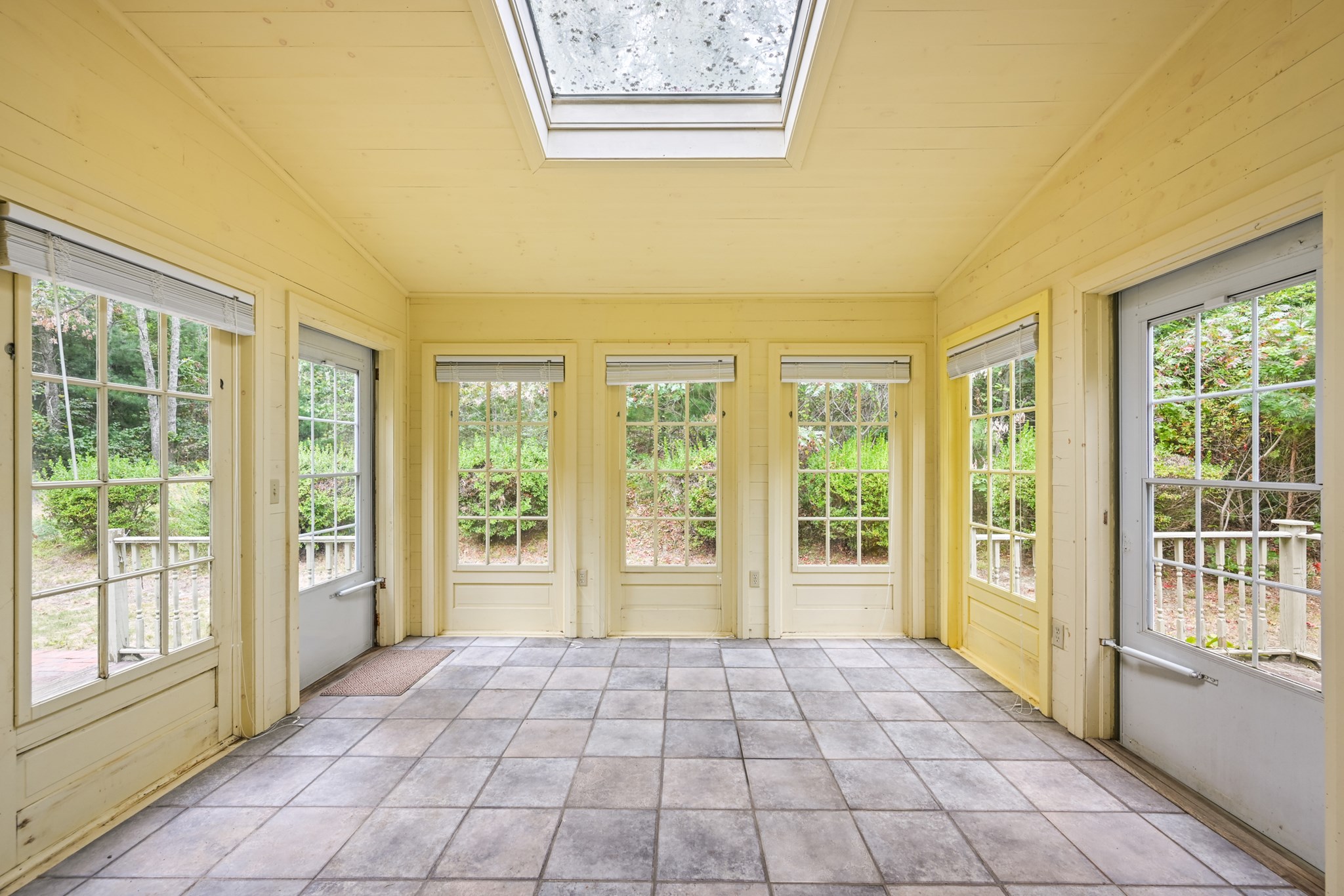 main property photo 17