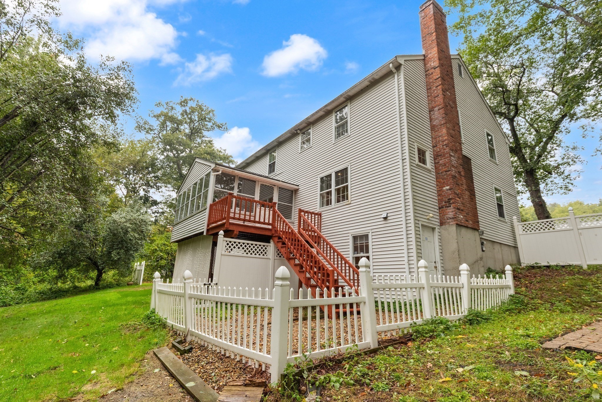main property photo 35