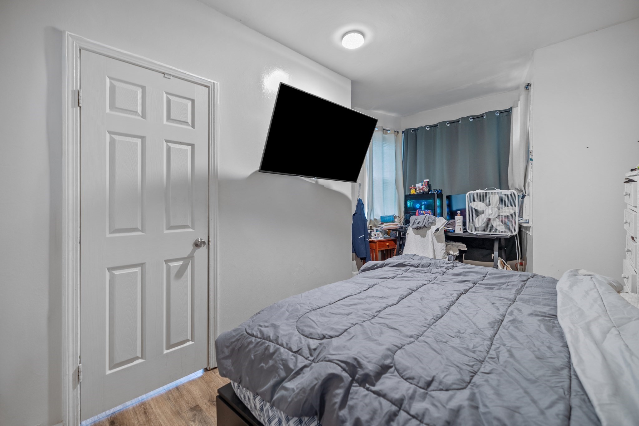 main property photo 7