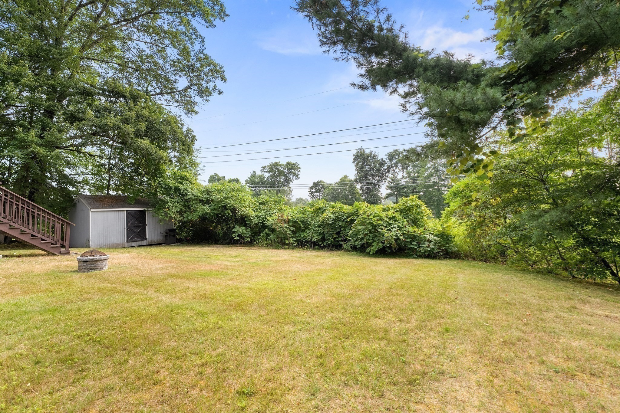 main property photo 32